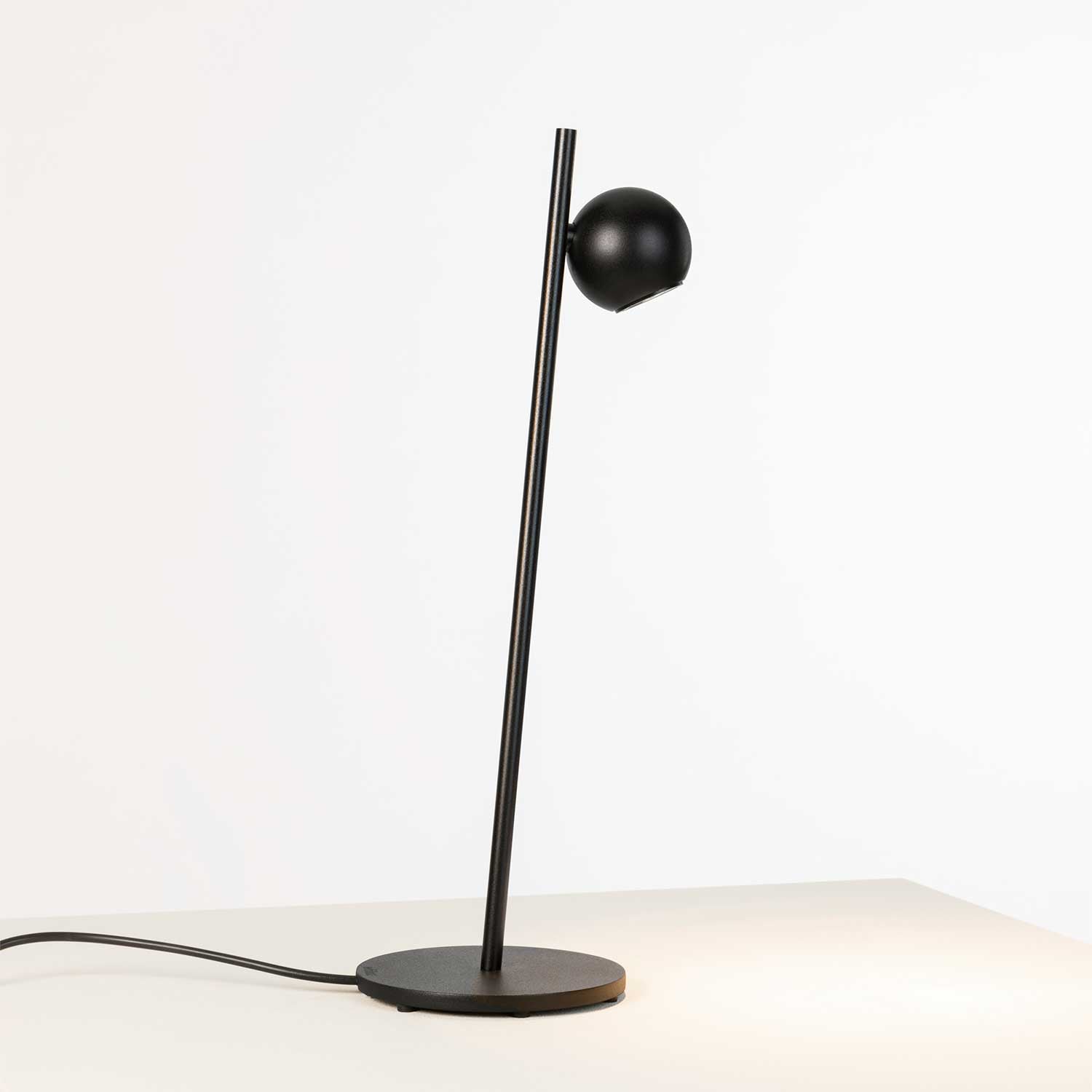 Compass - Lampe de bureau led dimmable en acier