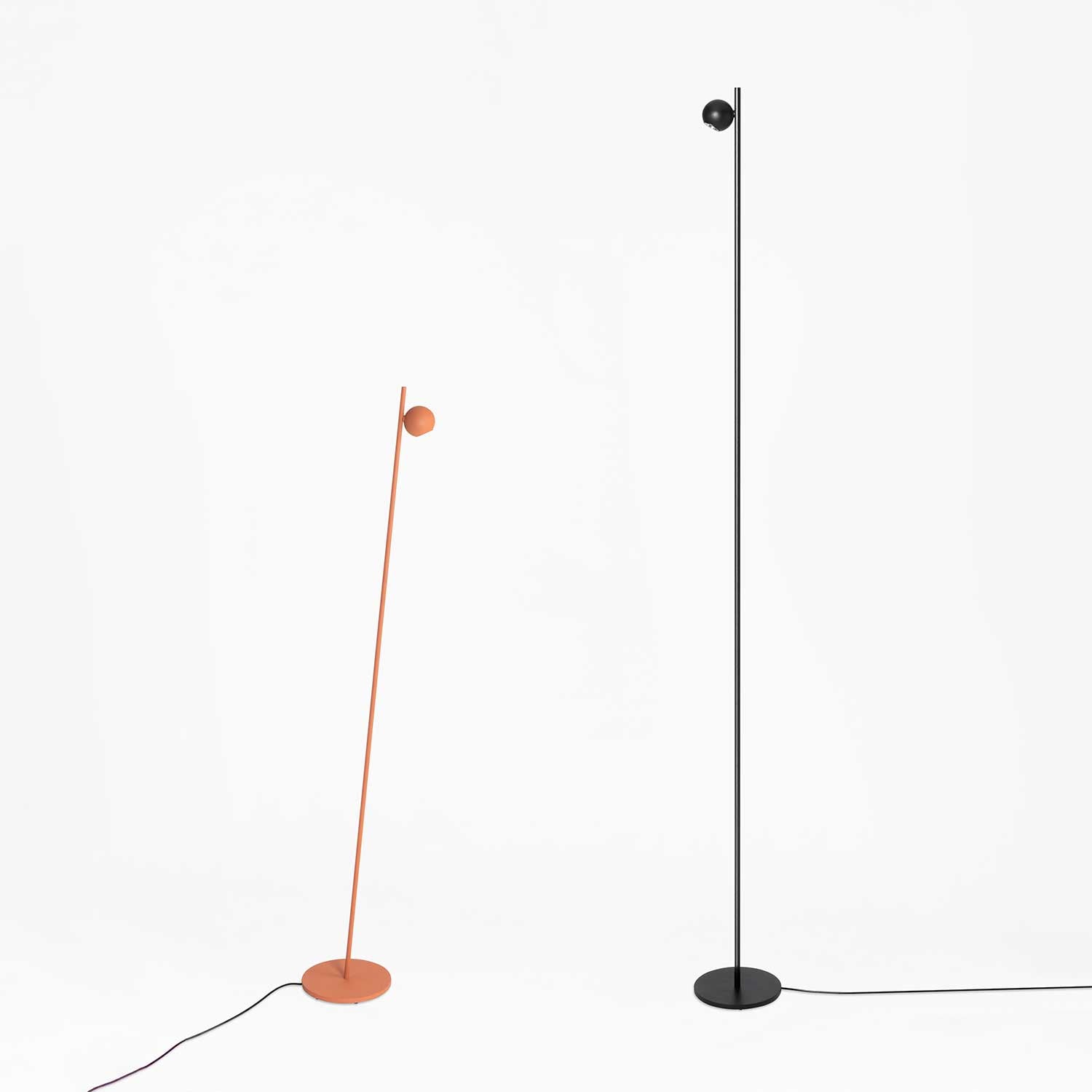 Компас - светодиодный торшер для гостиной в минималистском дизайне