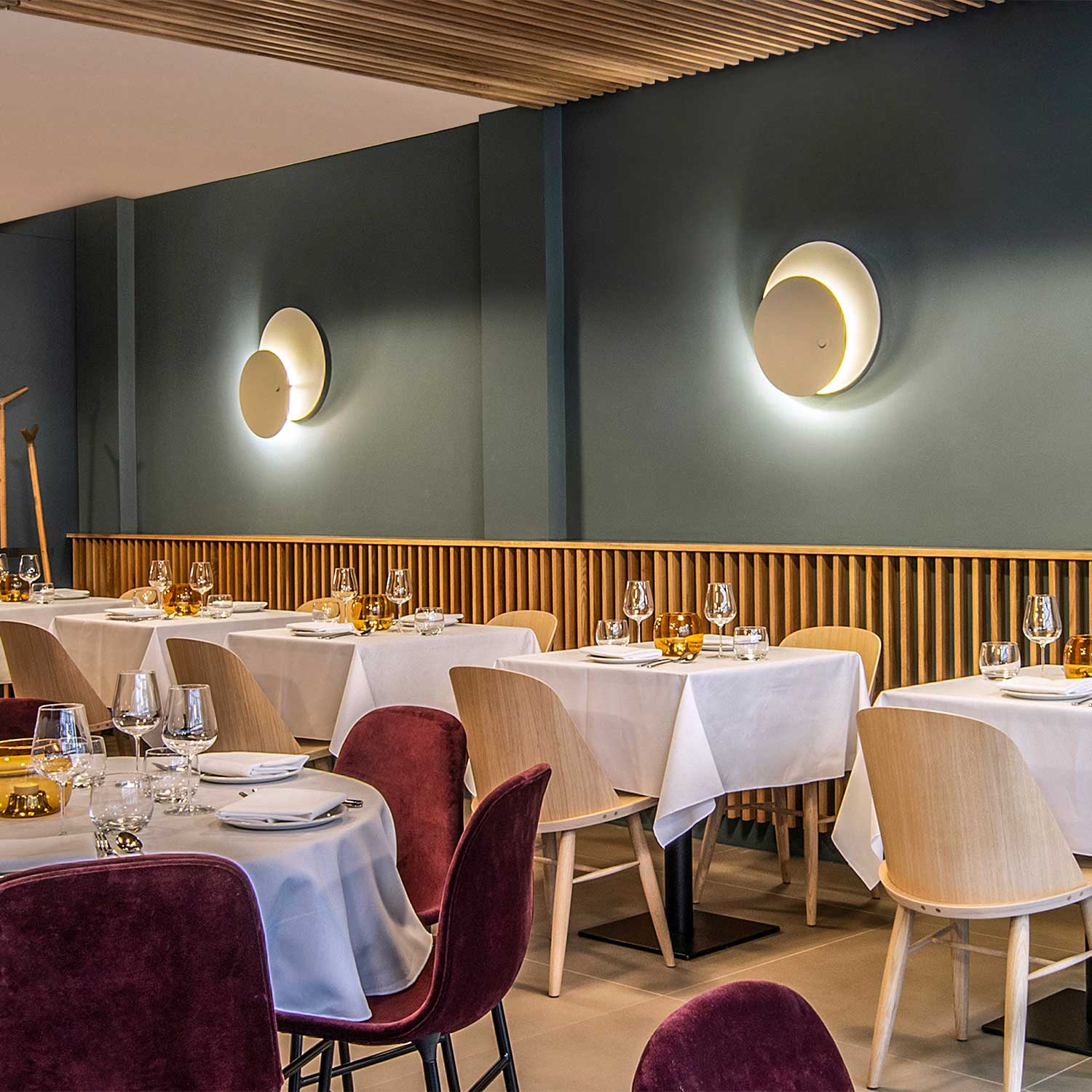 Eclipsi - Круглый настенный светильник с LED, дизайнерский, из белой стали