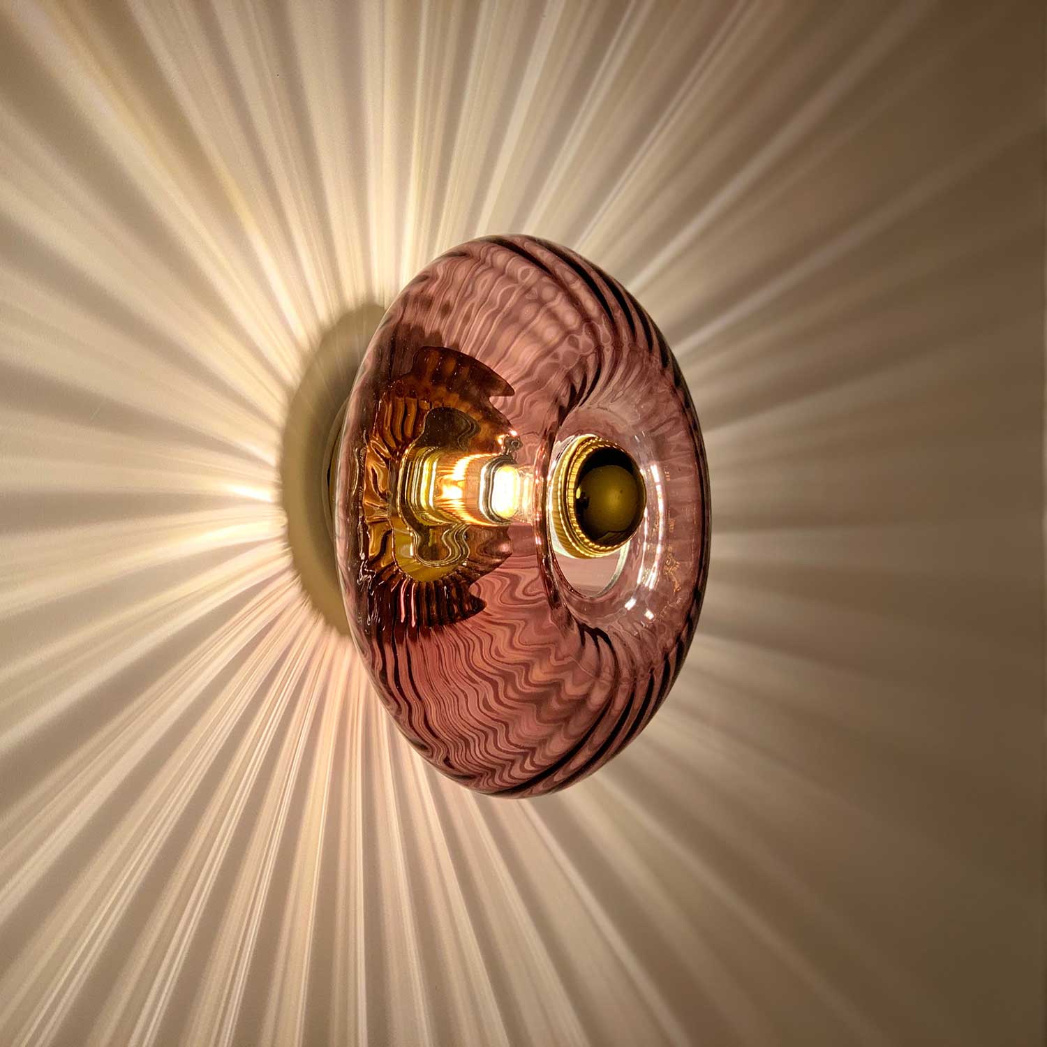 Grace - Colored glass wall sconce design art deco