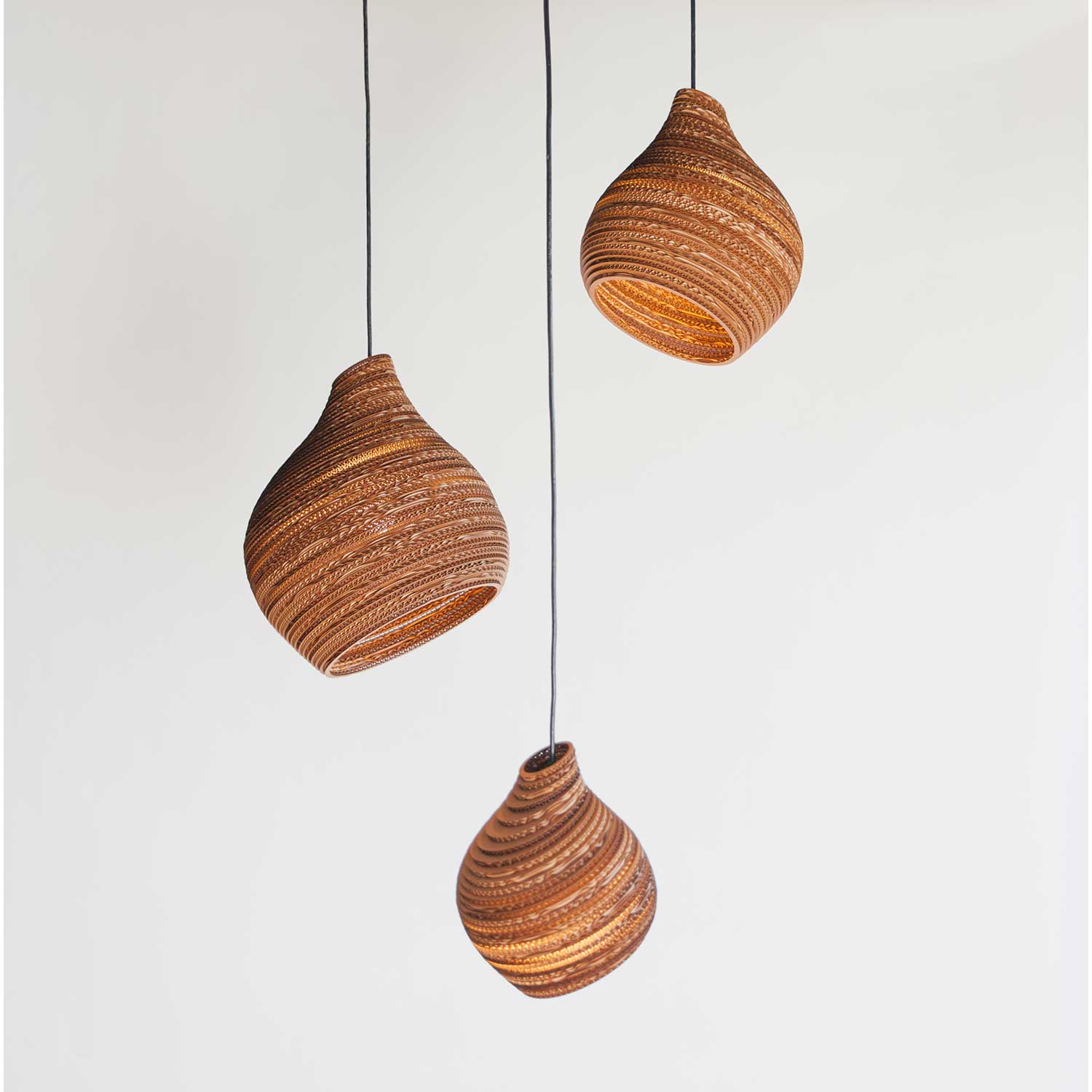 Scraplights Hive - White organic design suspension lamp in cardboard