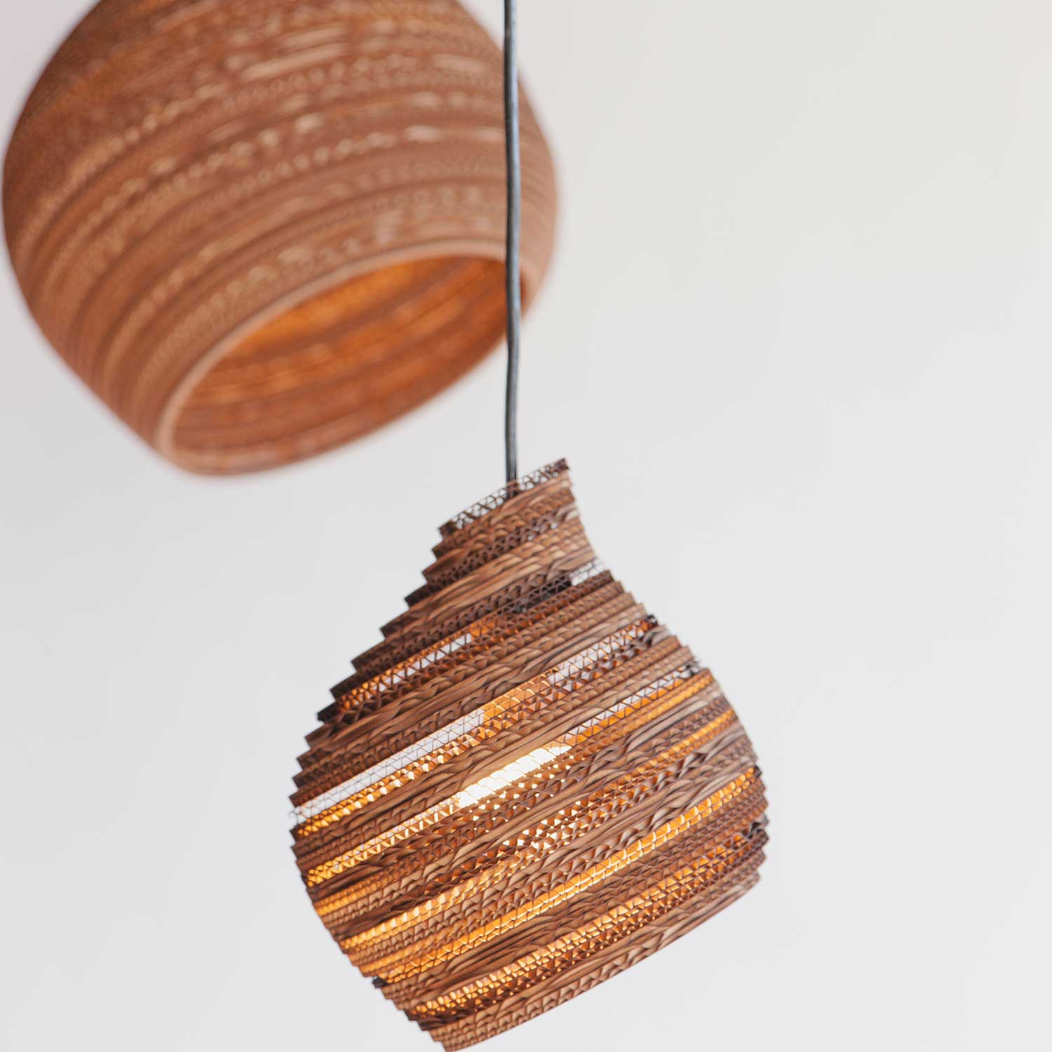 Scraplights Hive - White organic design suspension lamp in cardboard