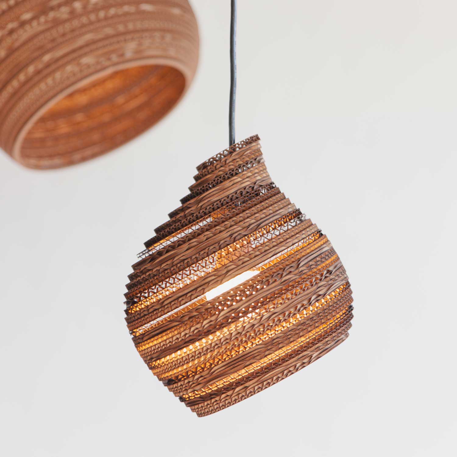 Scraplights Hive - White organic design suspension lamp in cardboard