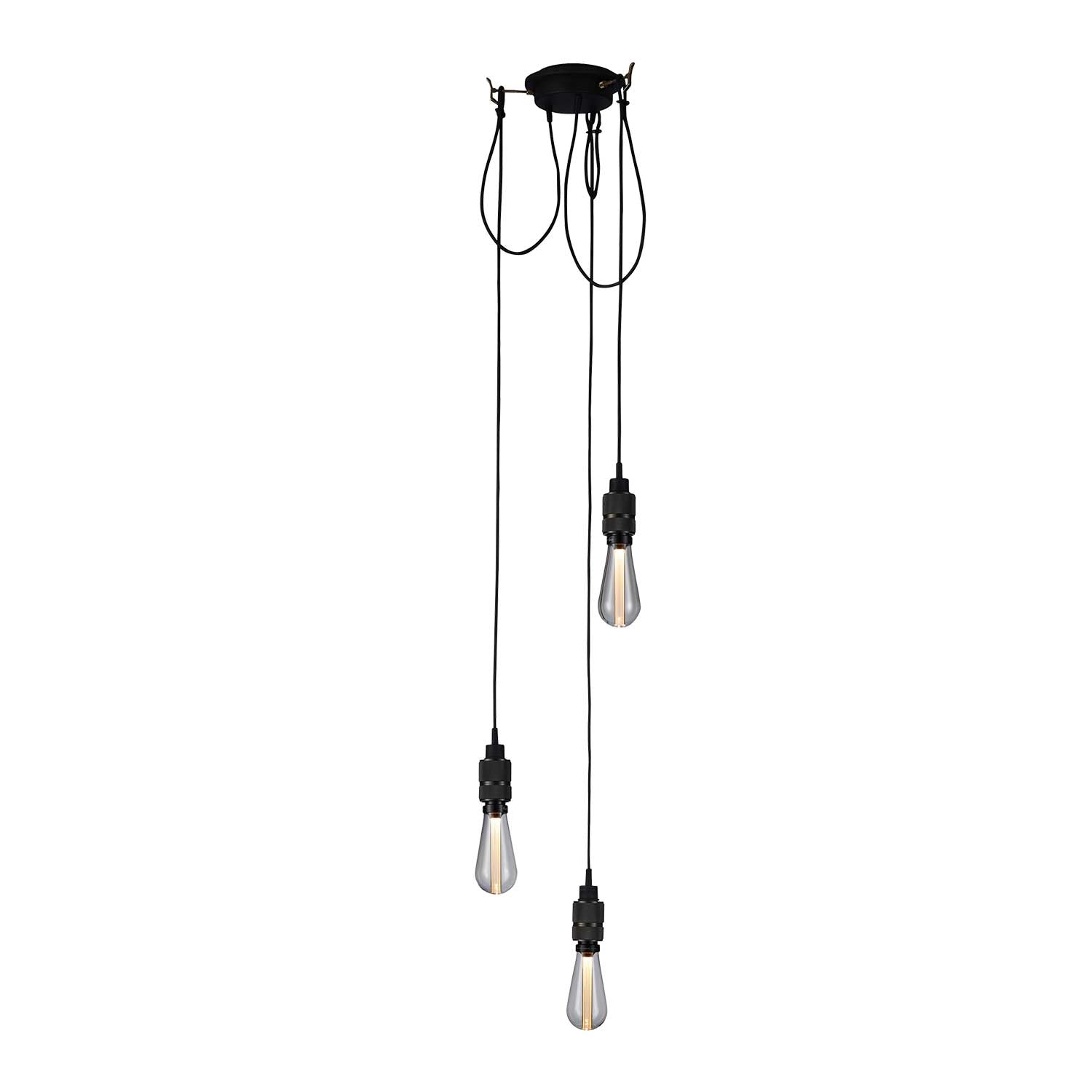 Hooked 3.0 Nude - дизайнерская металлическая люстра для индустриальной столовой