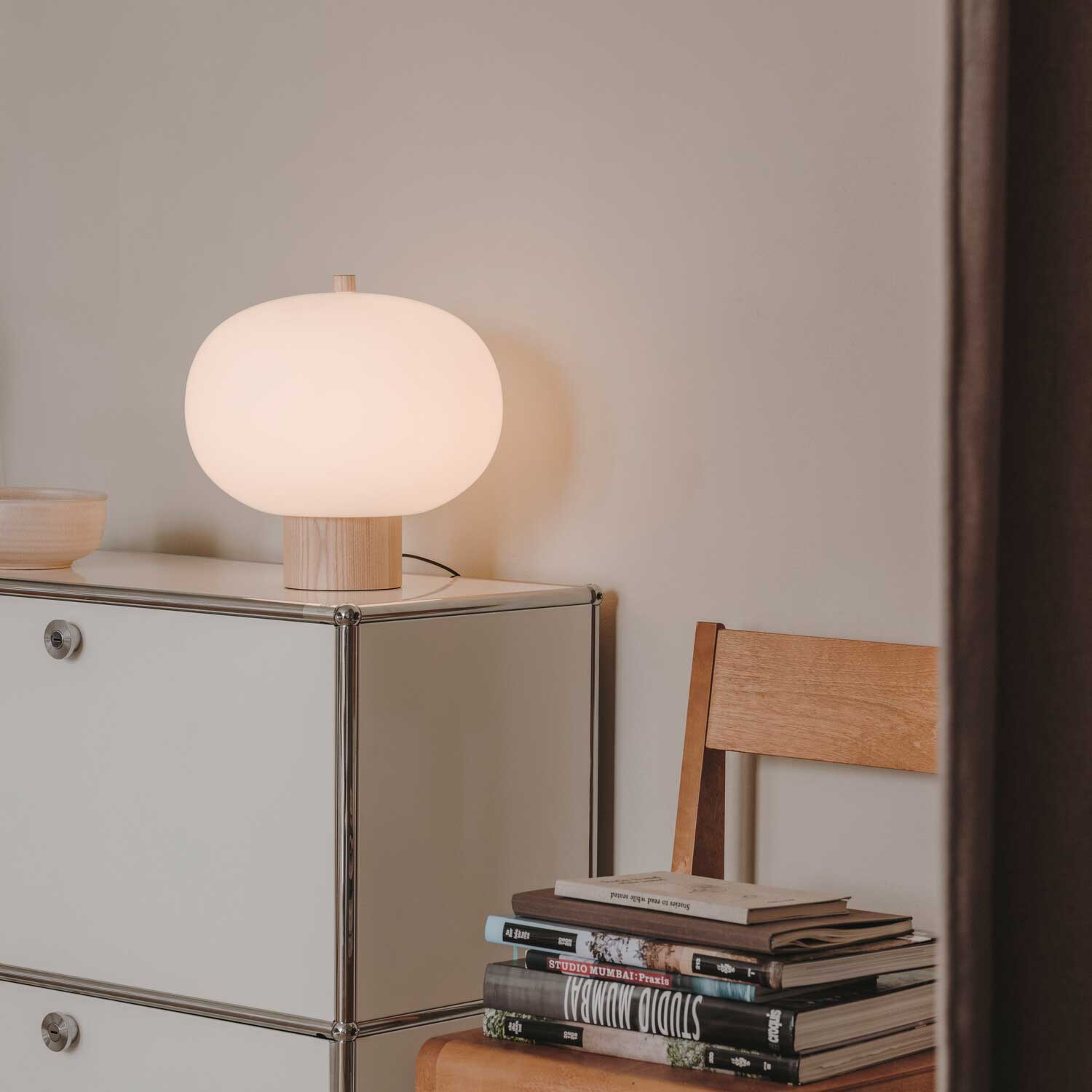 Ilargi - LED bedside lamp in glass with design for bedroom