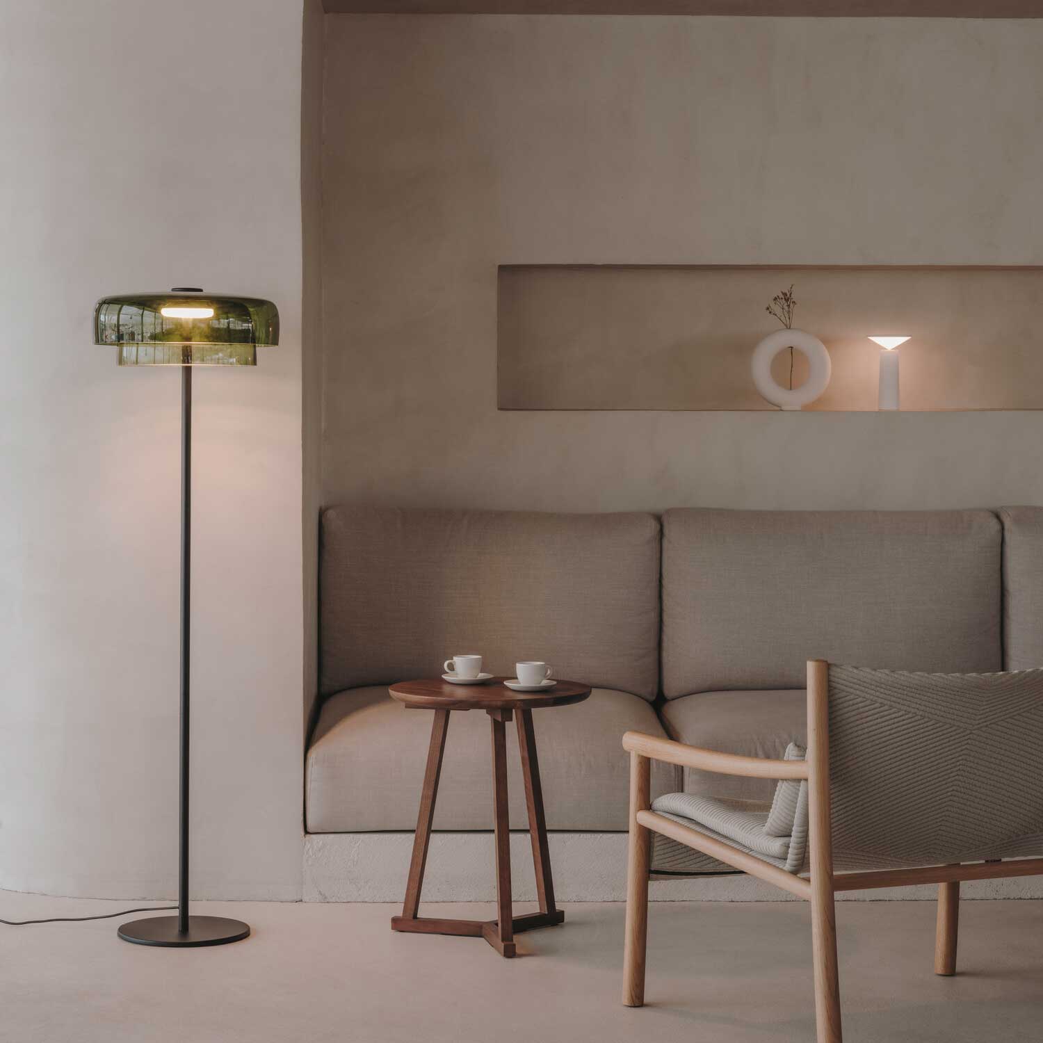 Levels 2 - LED floor lamp in glass design for bedroom