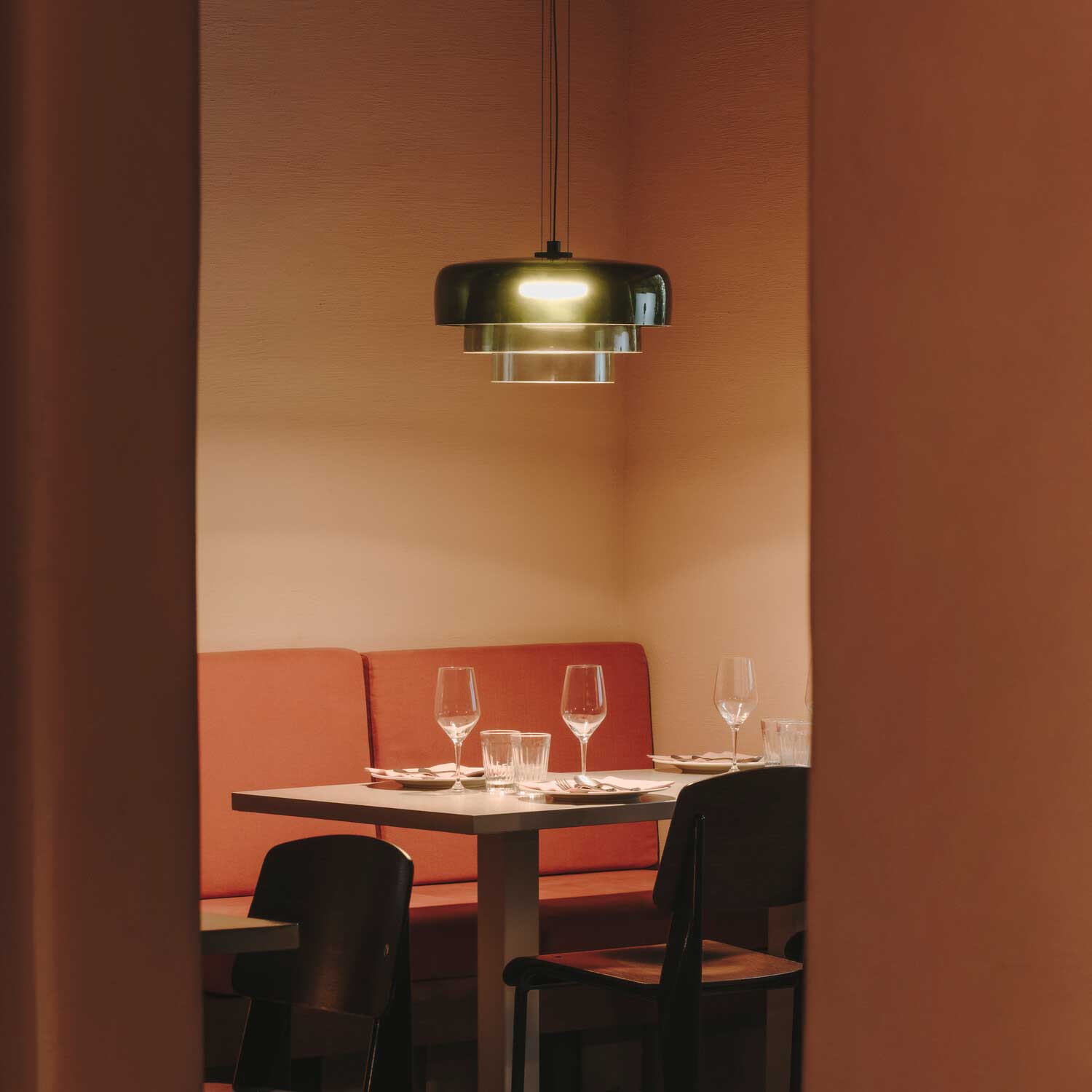 Levels 3 - Designer glass suspension for living room