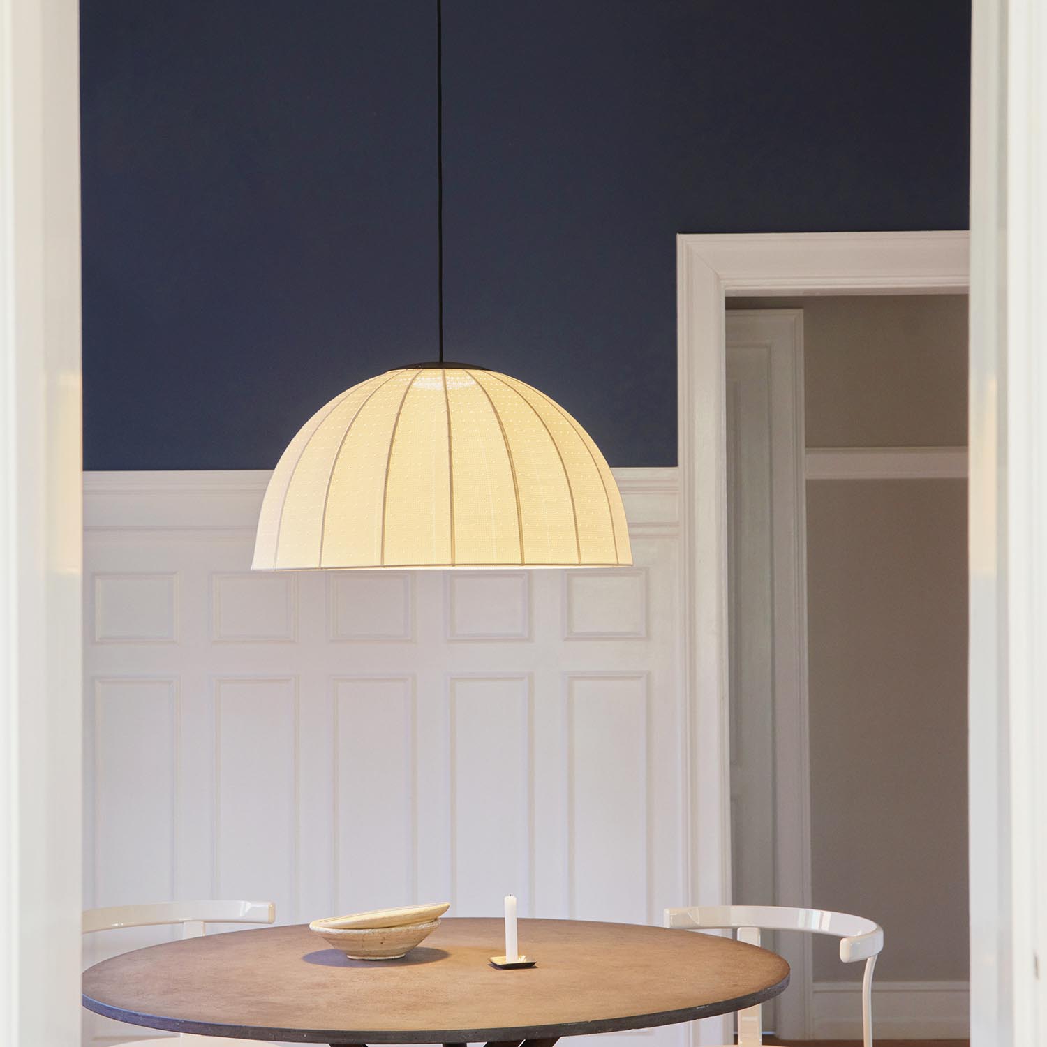 MOLLIS - LED-Hängeleuchte aus Stoff in kuppelförmigem Design