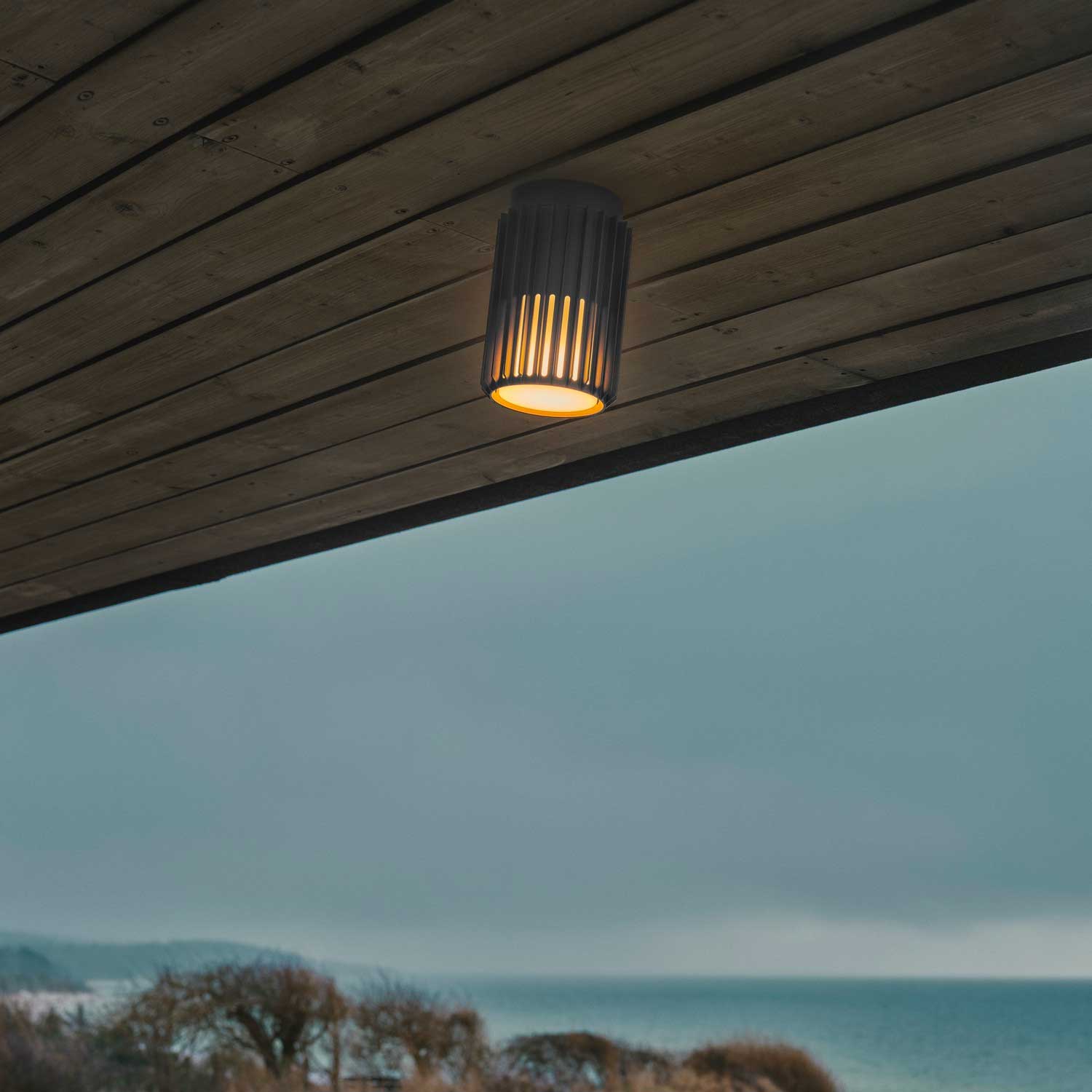Aludra - Moderne Design-Außen-Deckenleuchte aus Stahl