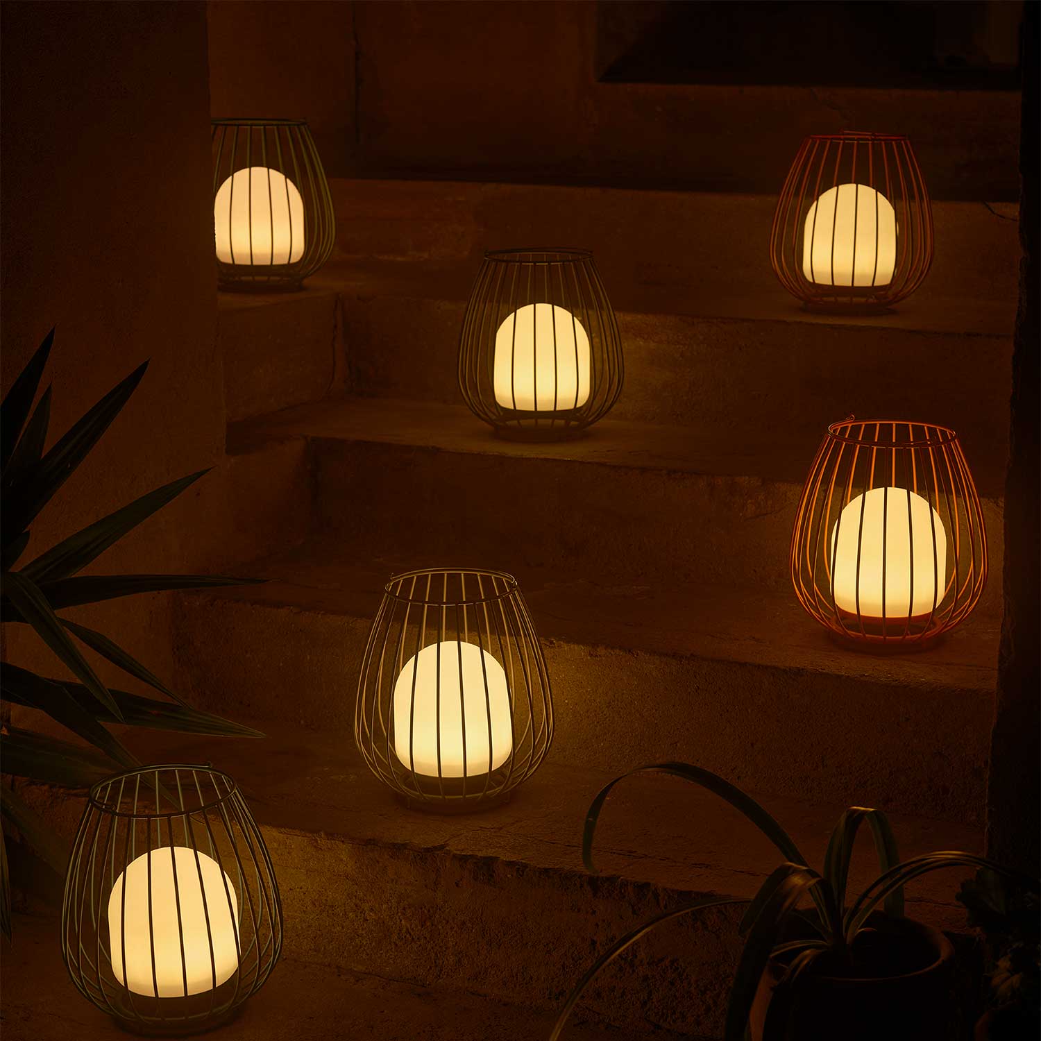 Jim - Lampe d'extérieur LED nomade pour terrasse moderne