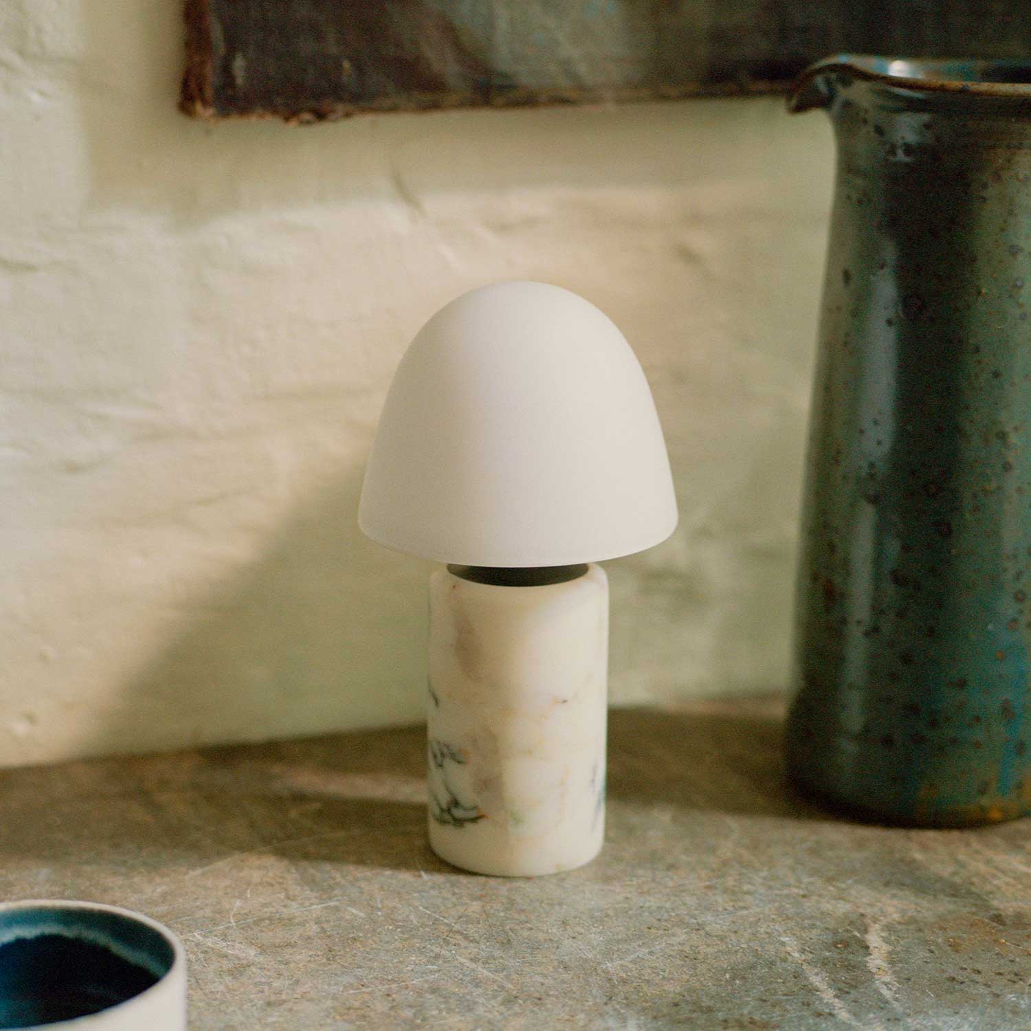 Fuse - Wireless design lamp in alabaster and brass