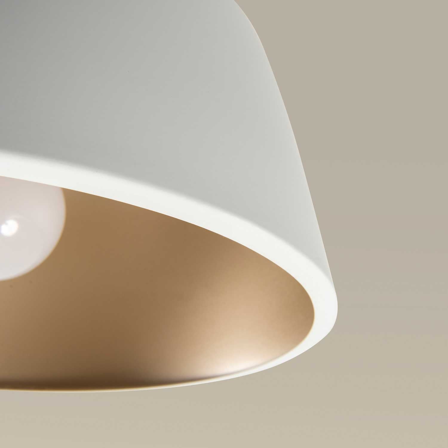 Miso - Design Metallkuppel-Deckenleuchte für Wohnzimmer