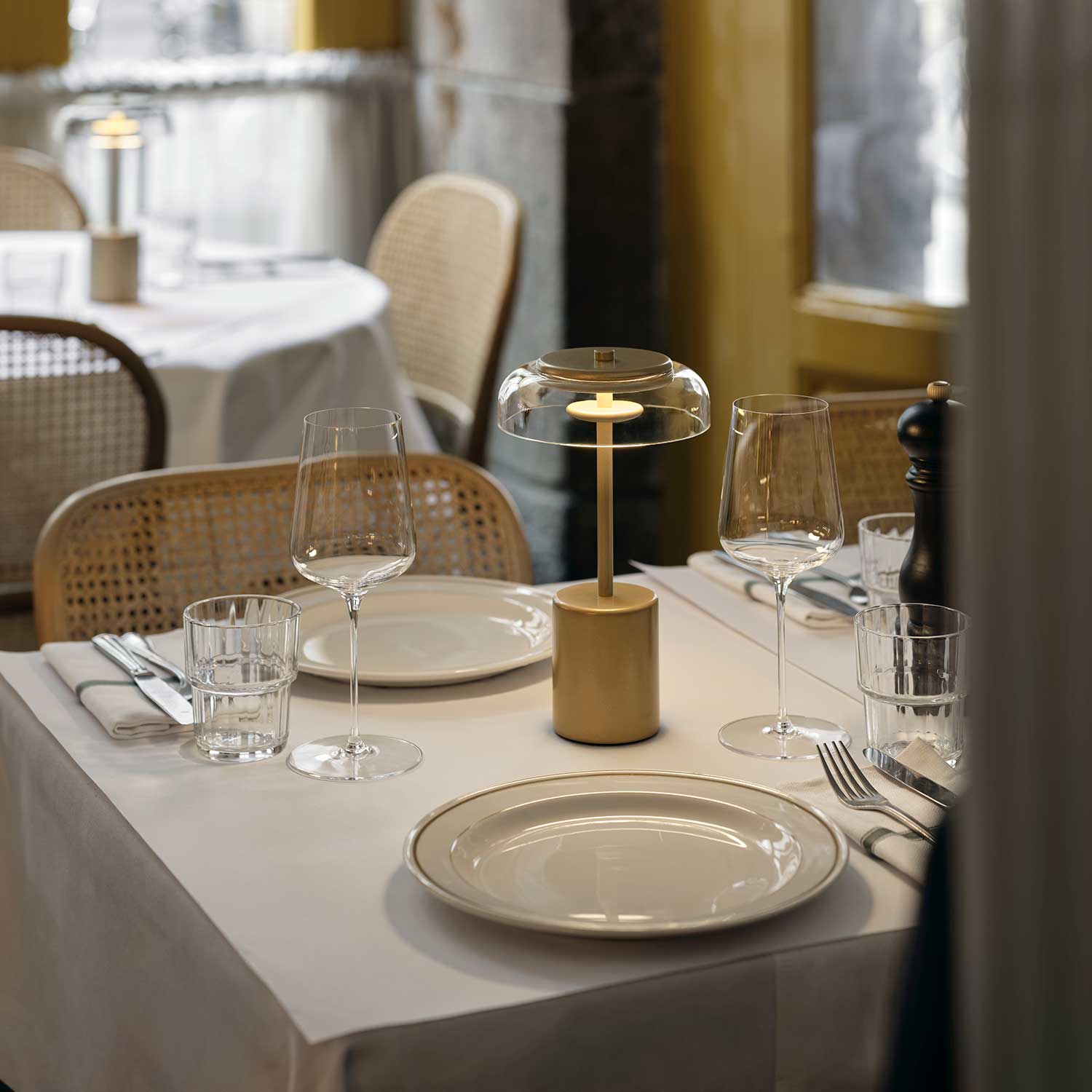 BLOSSI - Lampada portatile ricaricabile senza fili, impermeabile IP65