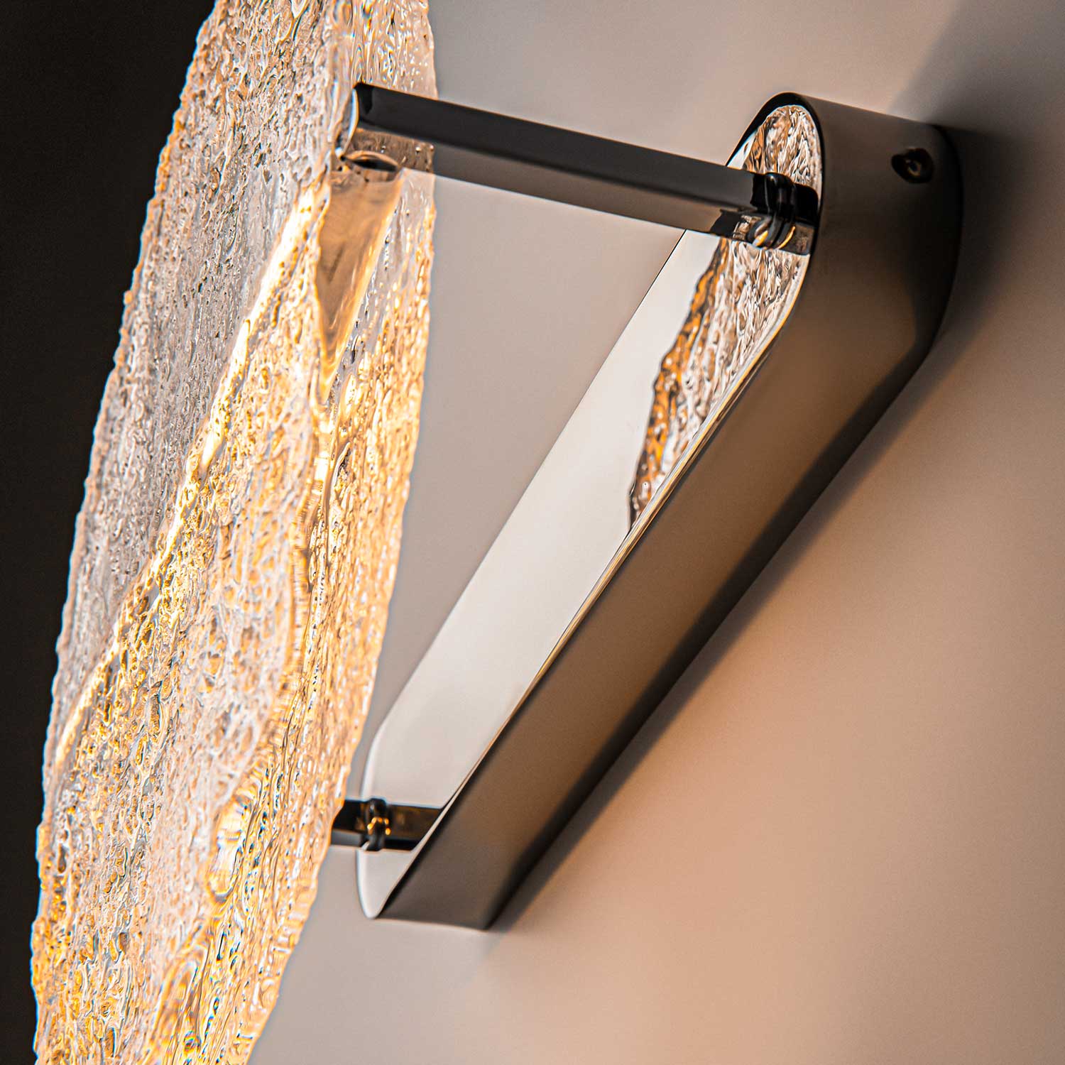 Mangata - Aplique de pared LED en vidrio martillado vintage