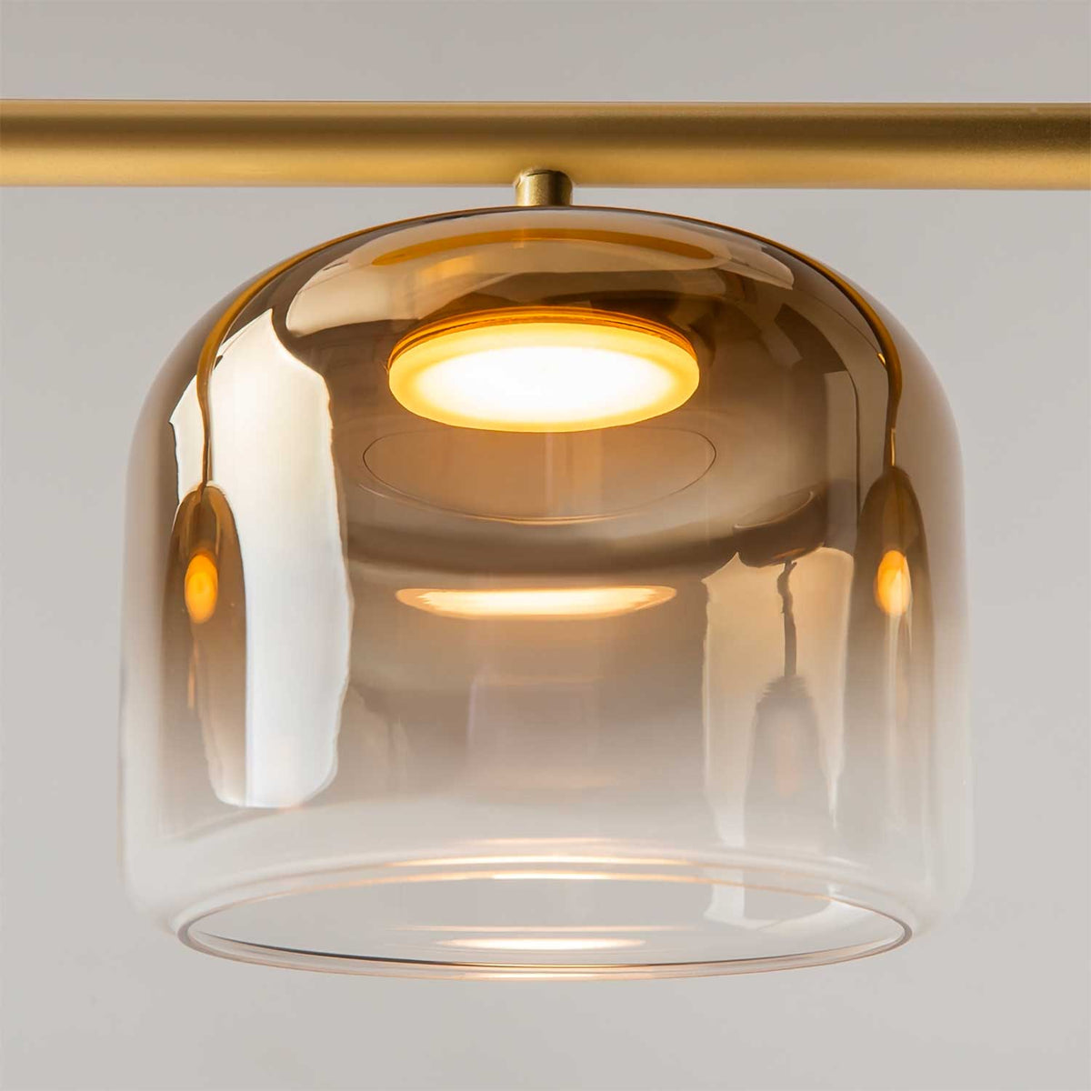 Spirito - Suspension LED linéaire à trois globes en verre fumé et métal, style contemporain