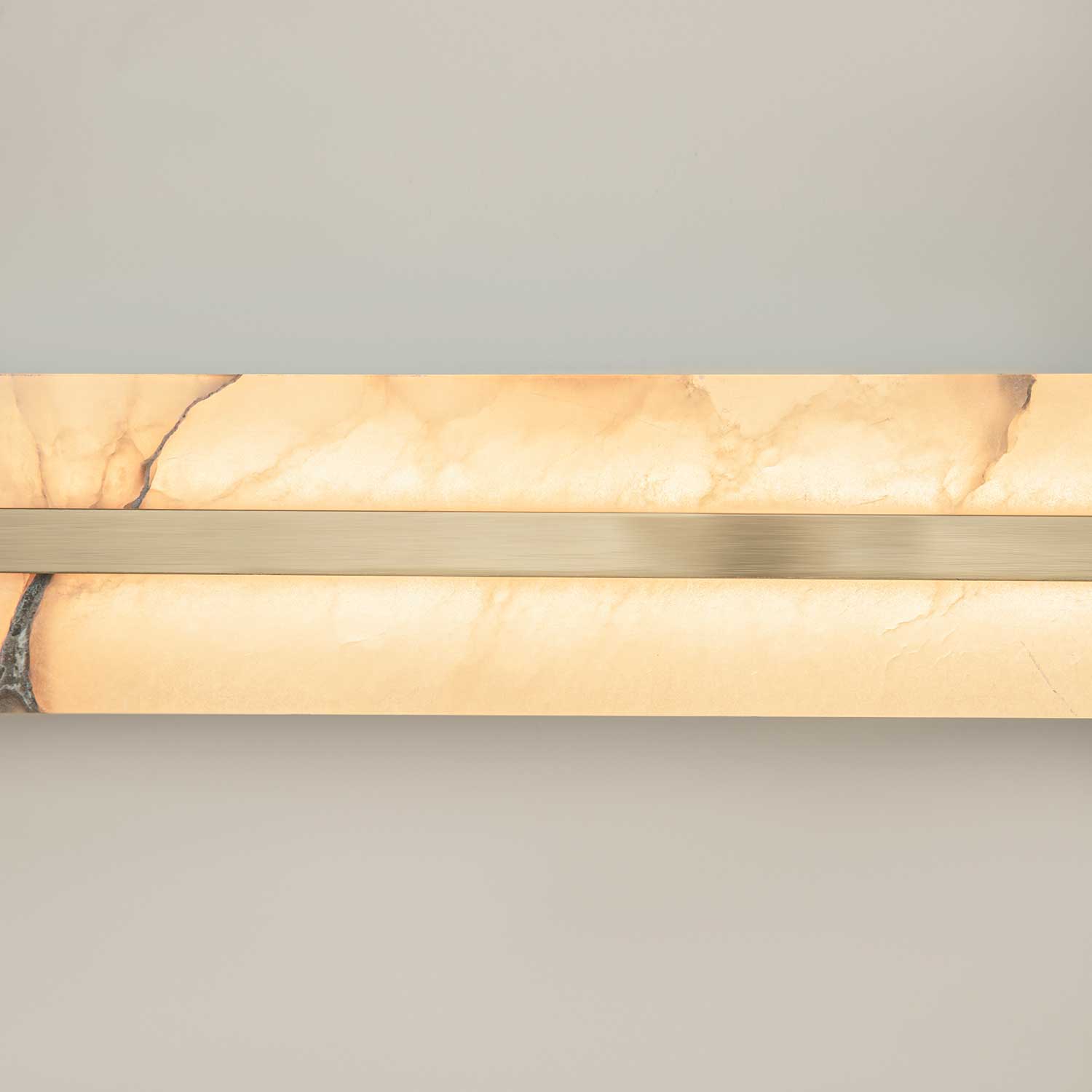 Albatre - Applique LED design en marbre et laiton