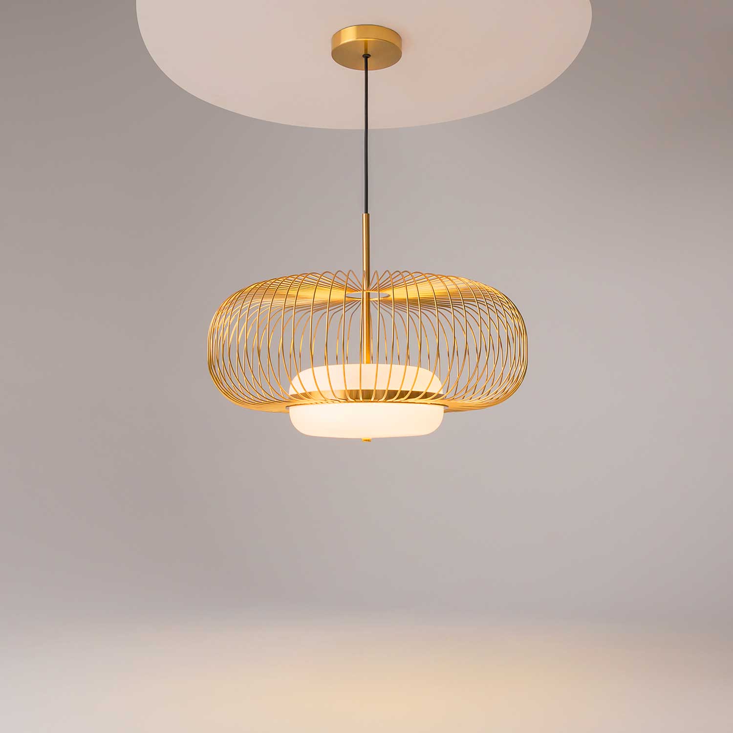 Levitation - Gold cage-shaped design pendant light