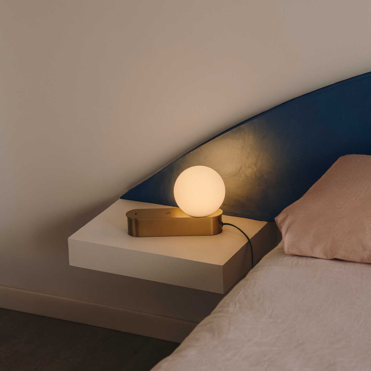 Perlina - LED-Nachtlicht mit Dimmer und USB-C-Ladegerät