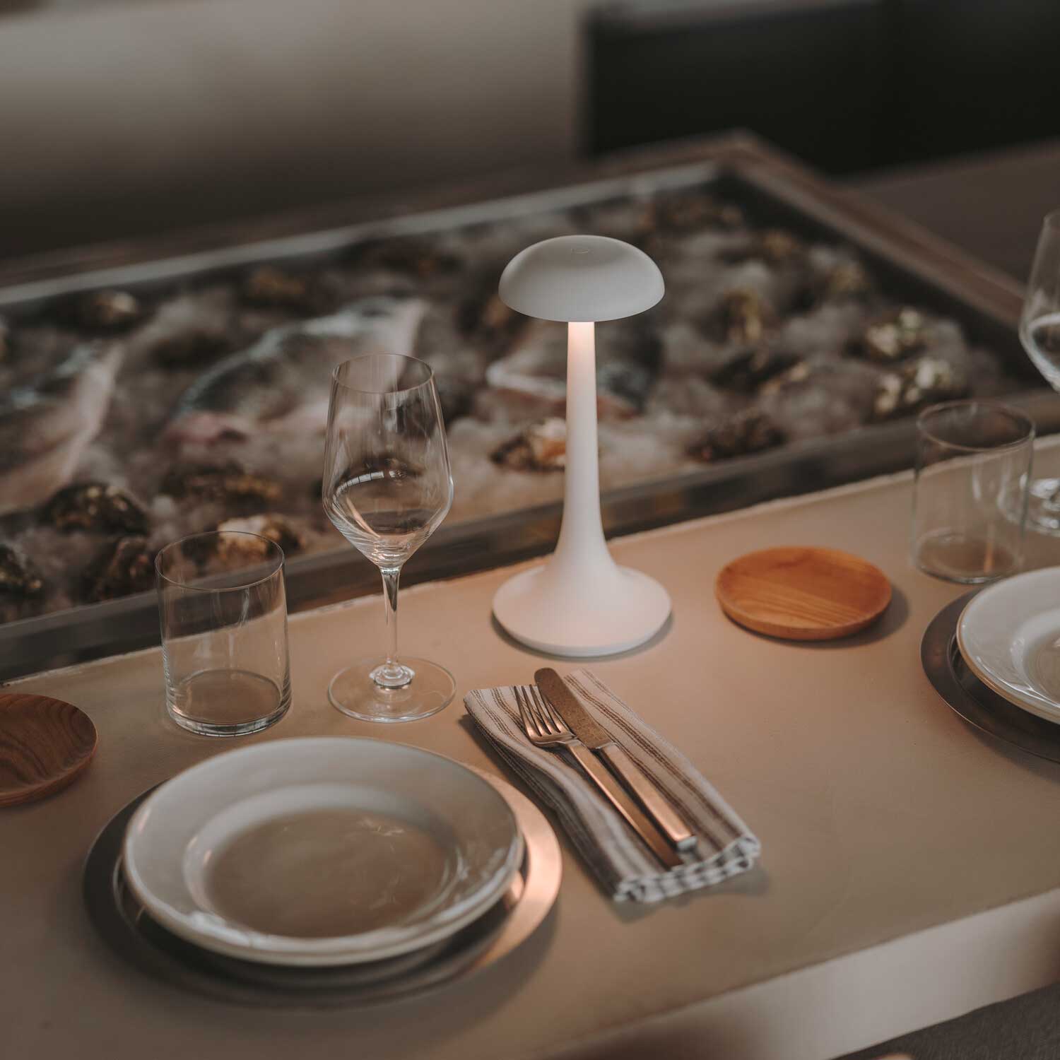 Portobello - Waterproof wireless lamp with a design for outdoor table