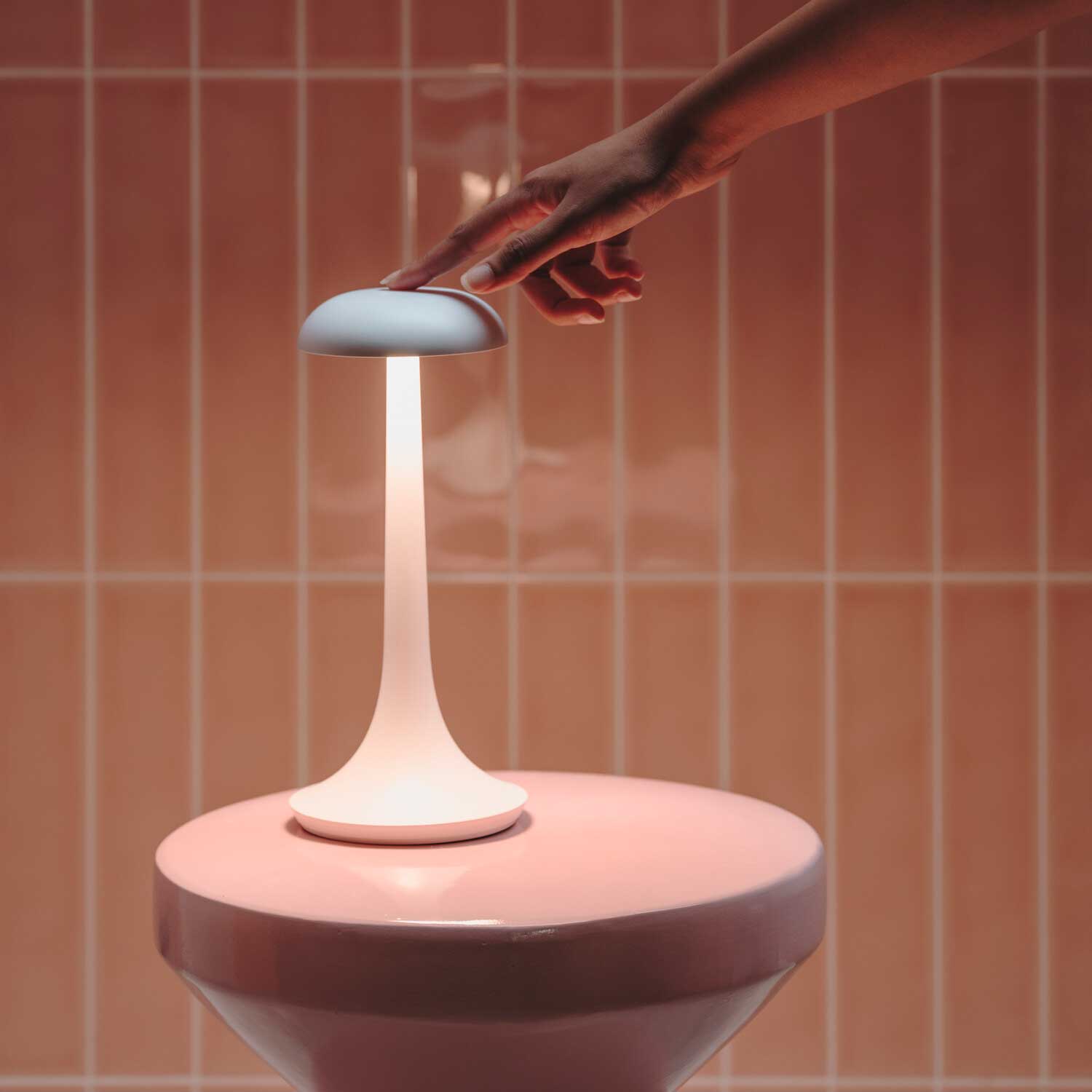 Portobello - Waterproof wireless lamp with a design for outdoor table