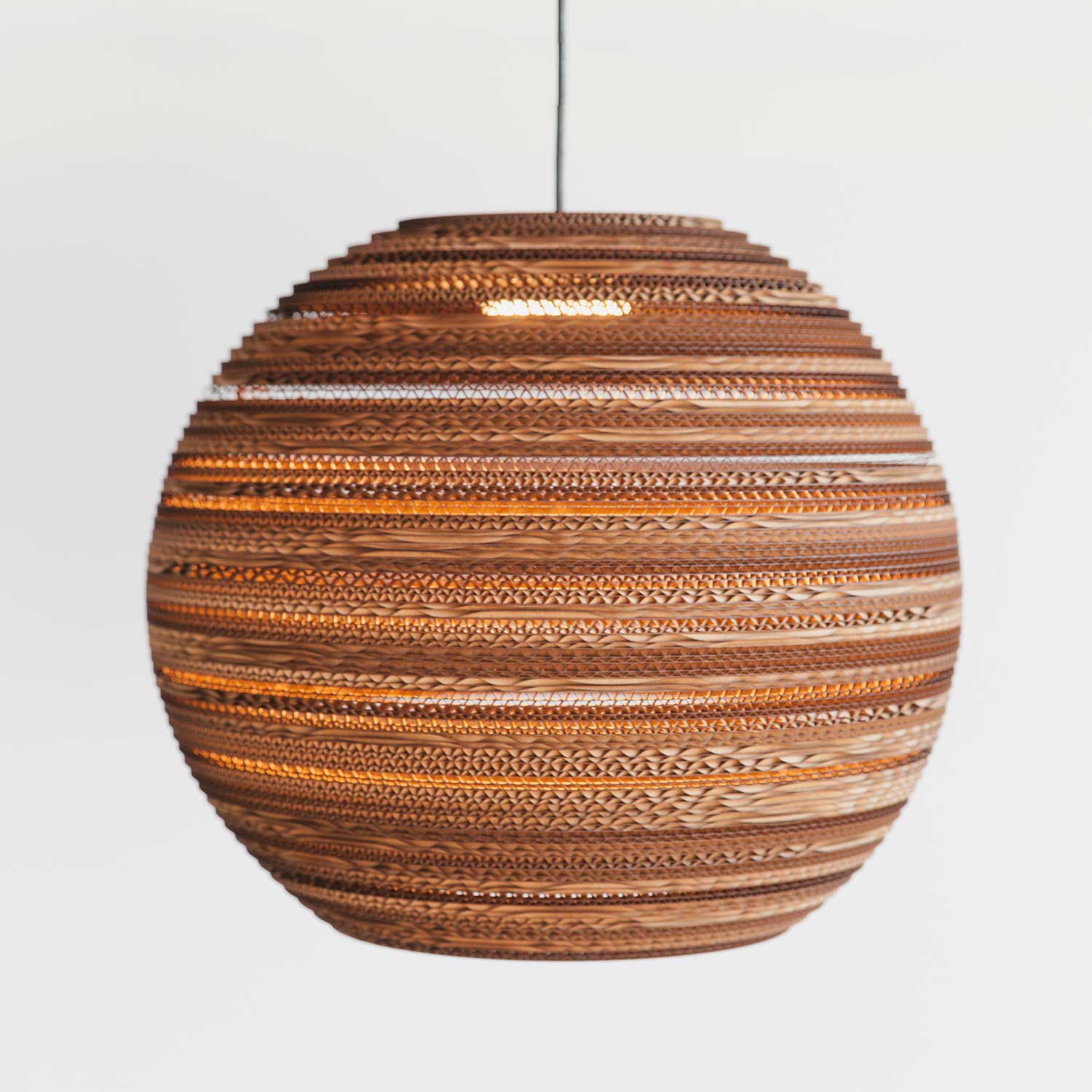 Scraplights Moon - Grande suspension boule en carton pour salon