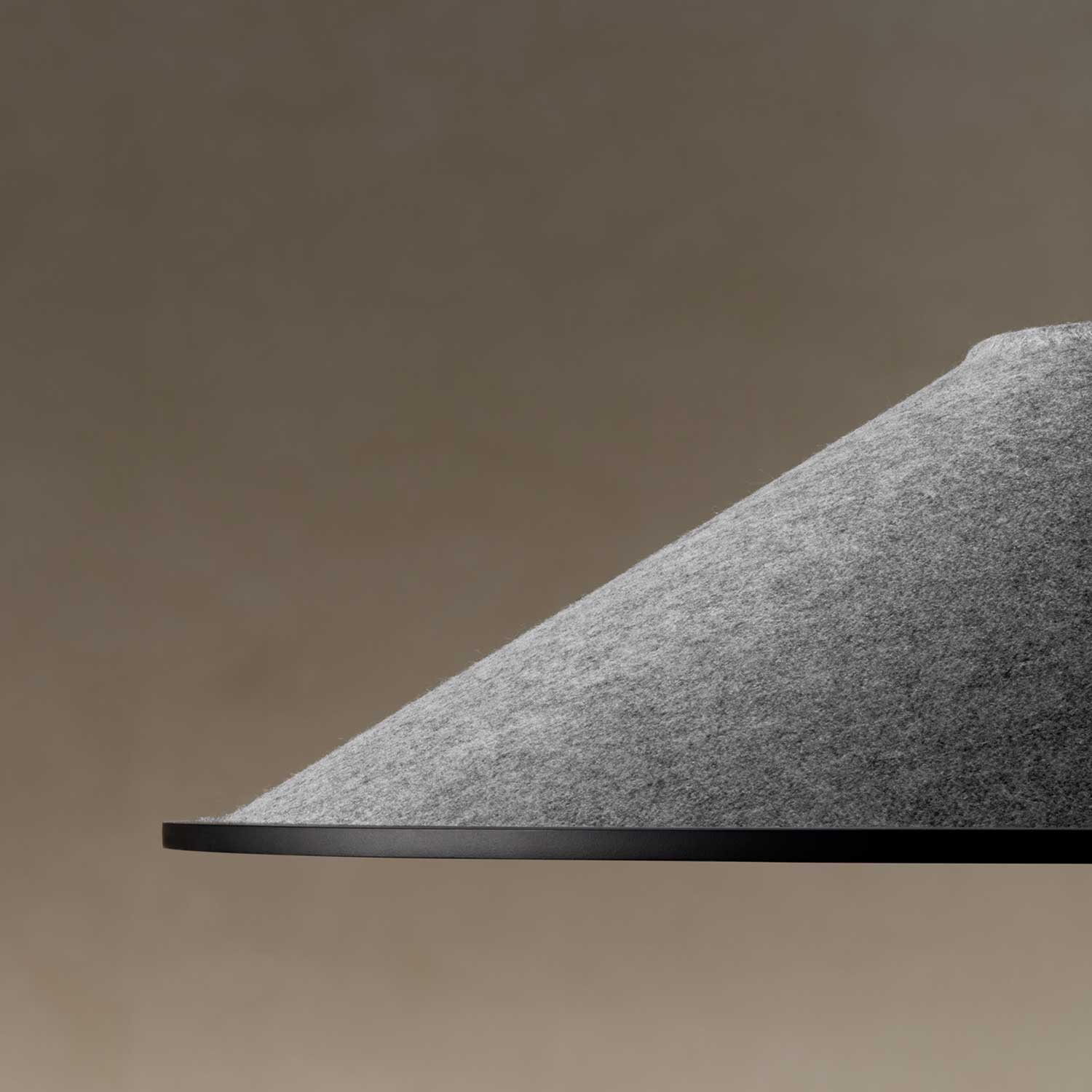 Shoemaker - LED acoustic suspension for office