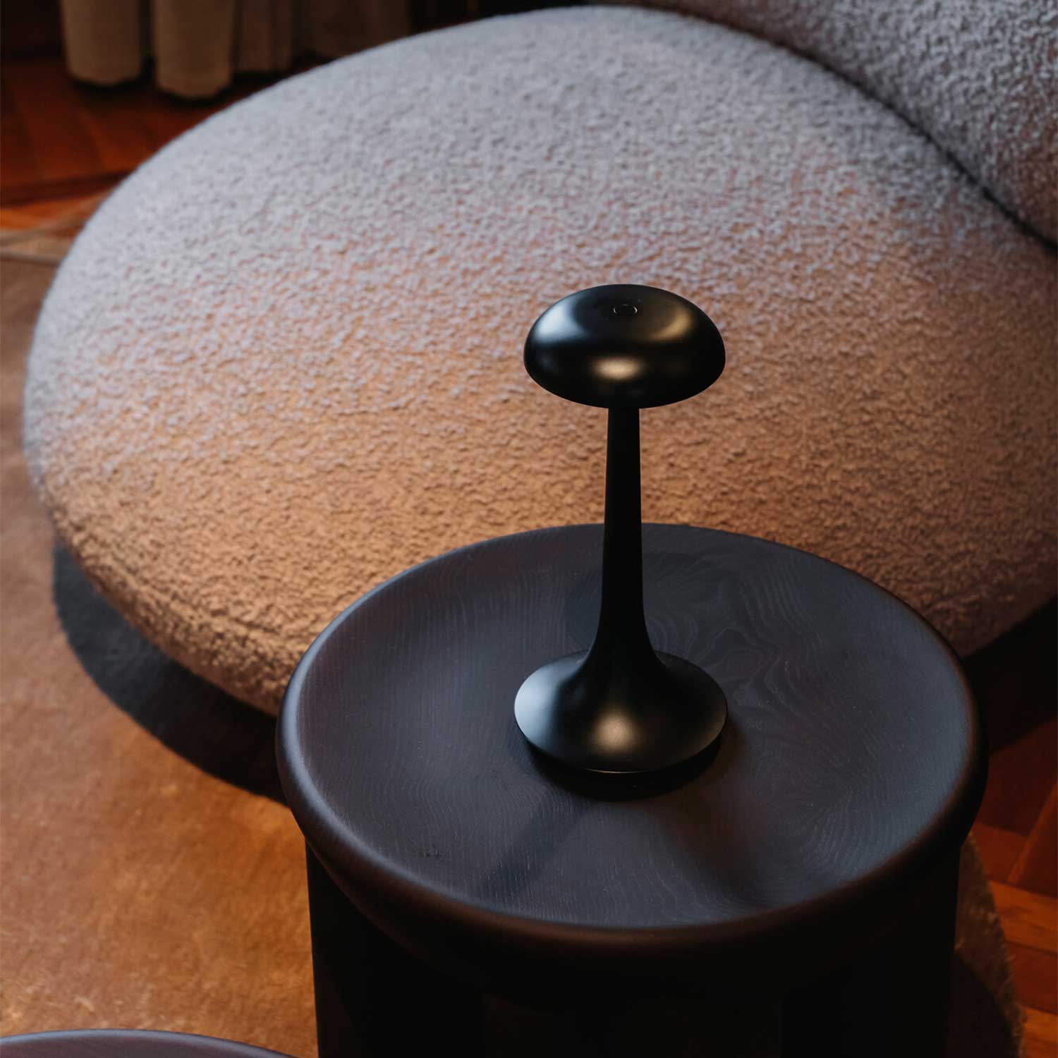 Portobello - Waterproof wireless lamp with a design for outdoor table