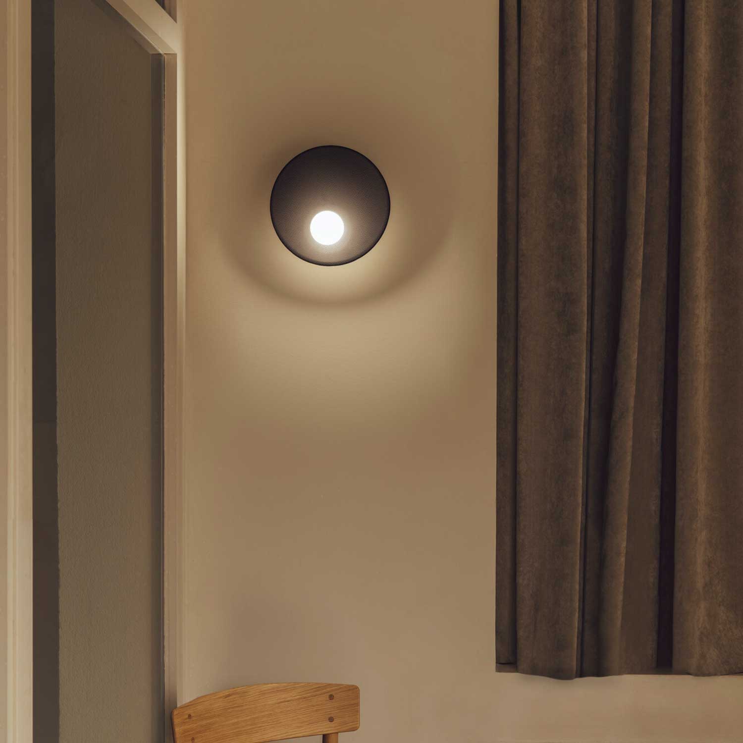 Trip - Applique murale design en métal pour salon moderne