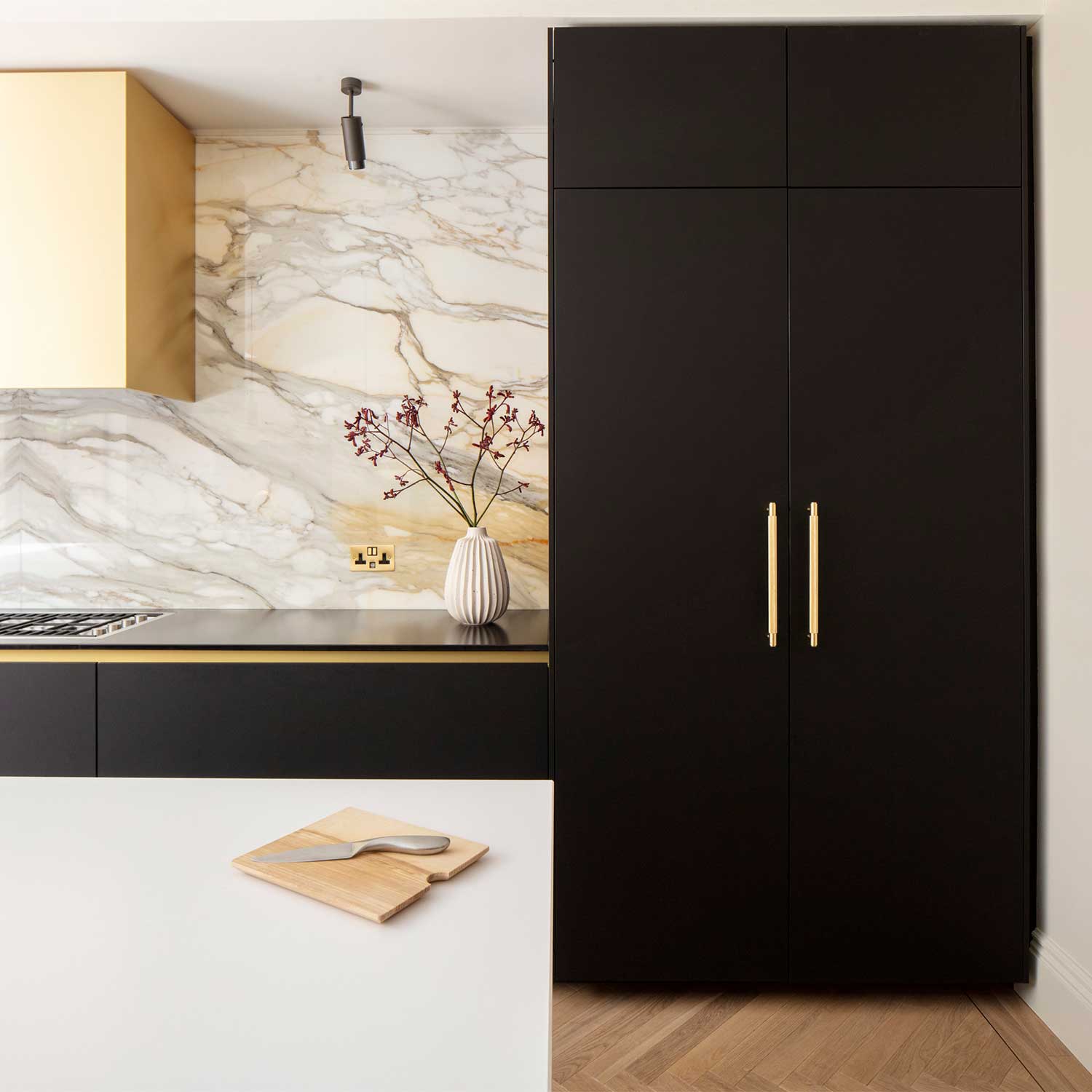 Exhaust Cross - Spot da parete in metallo design industriale