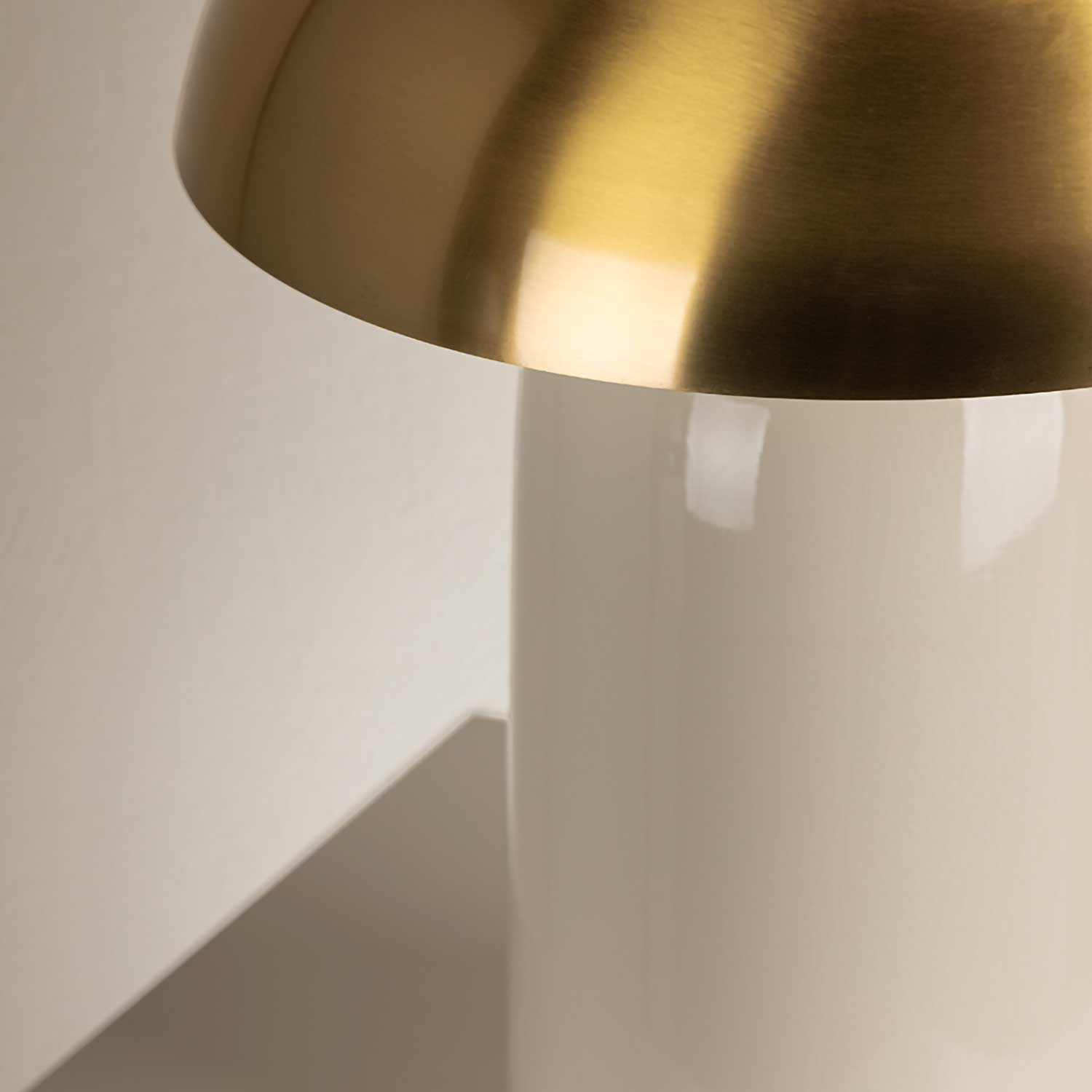 Gaia - Modern ceramic and brass bedside lamp