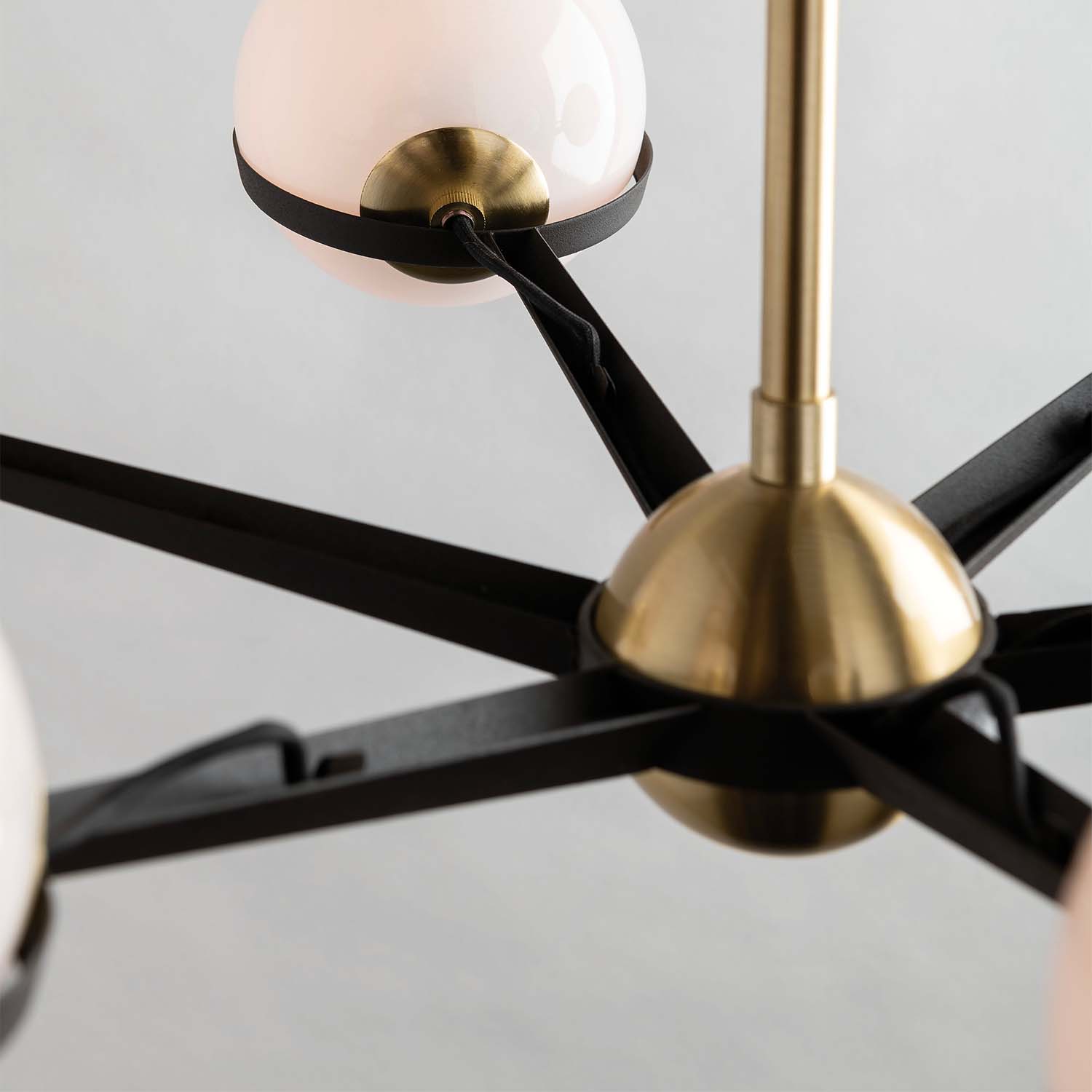 ACE - Große Bronze-Hängelampe mit Vintage-Glaskugeln