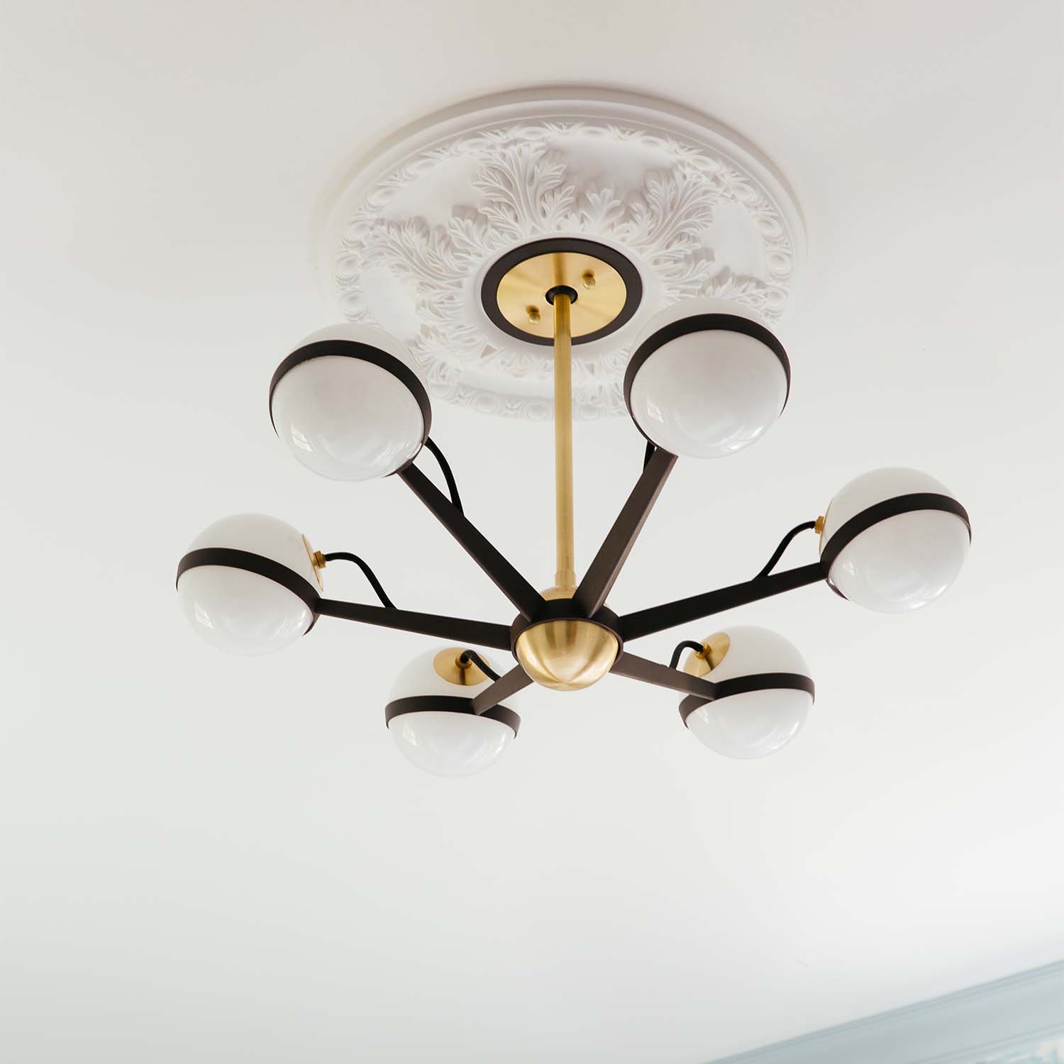 ACE - Große Bronze-Hängelampe mit Vintage-Glaskugeln