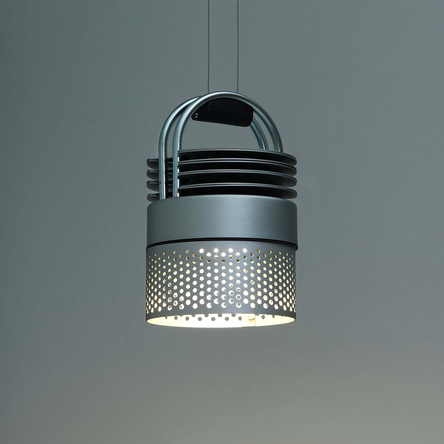 AIRMOD Perforato - Sospensione contemporanea in acciaio perforato