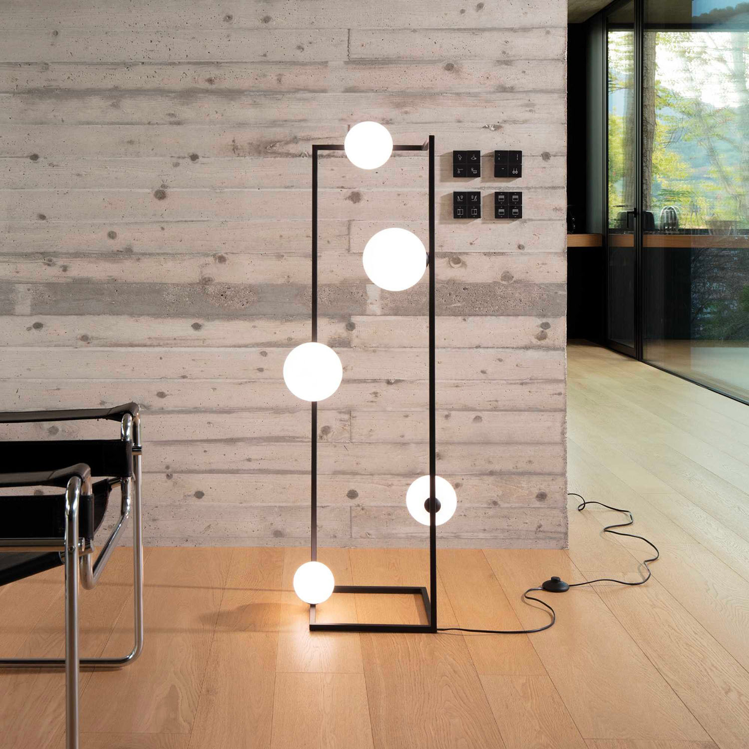 ANGOLO - Lampadaire rectangulaire avec boules en verre