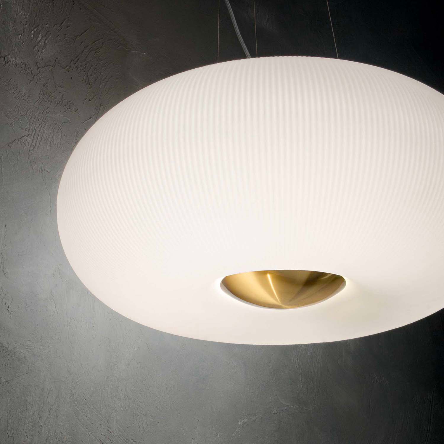 ARIZONA - Modern donut pendant light in white glass