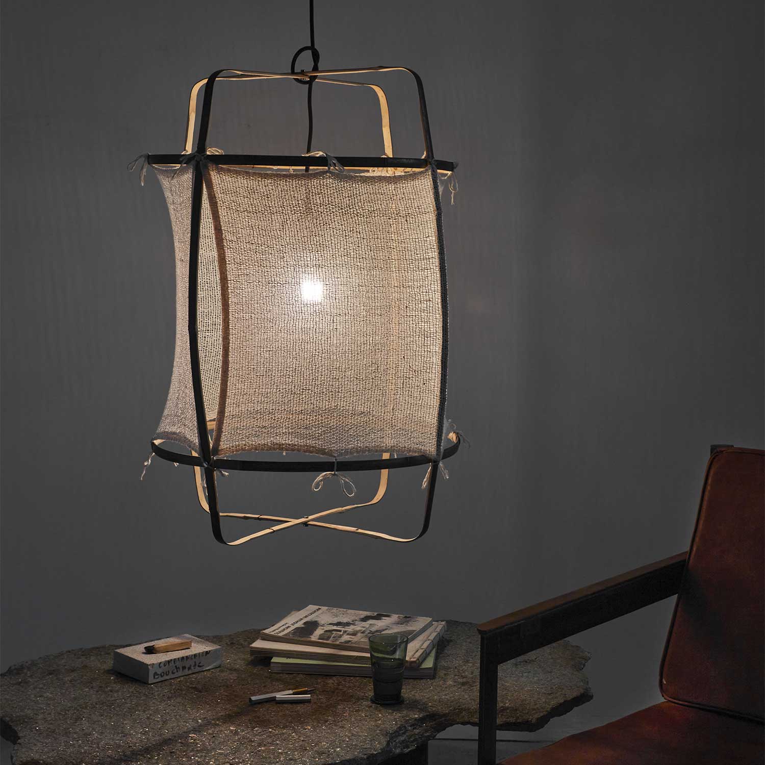 Z22 - Light bamboo cage pendant lamp with white or black silk