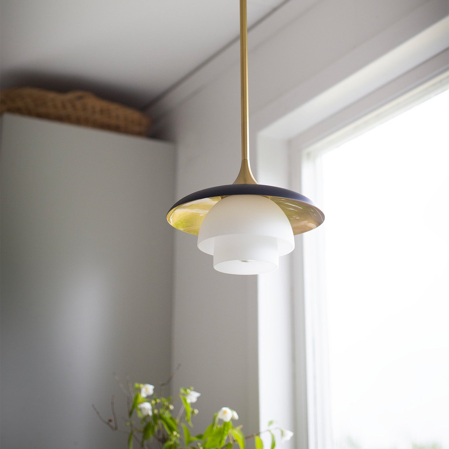 BARRON - Vintage Kronleuchter aus Messing und Art-déco-Glas