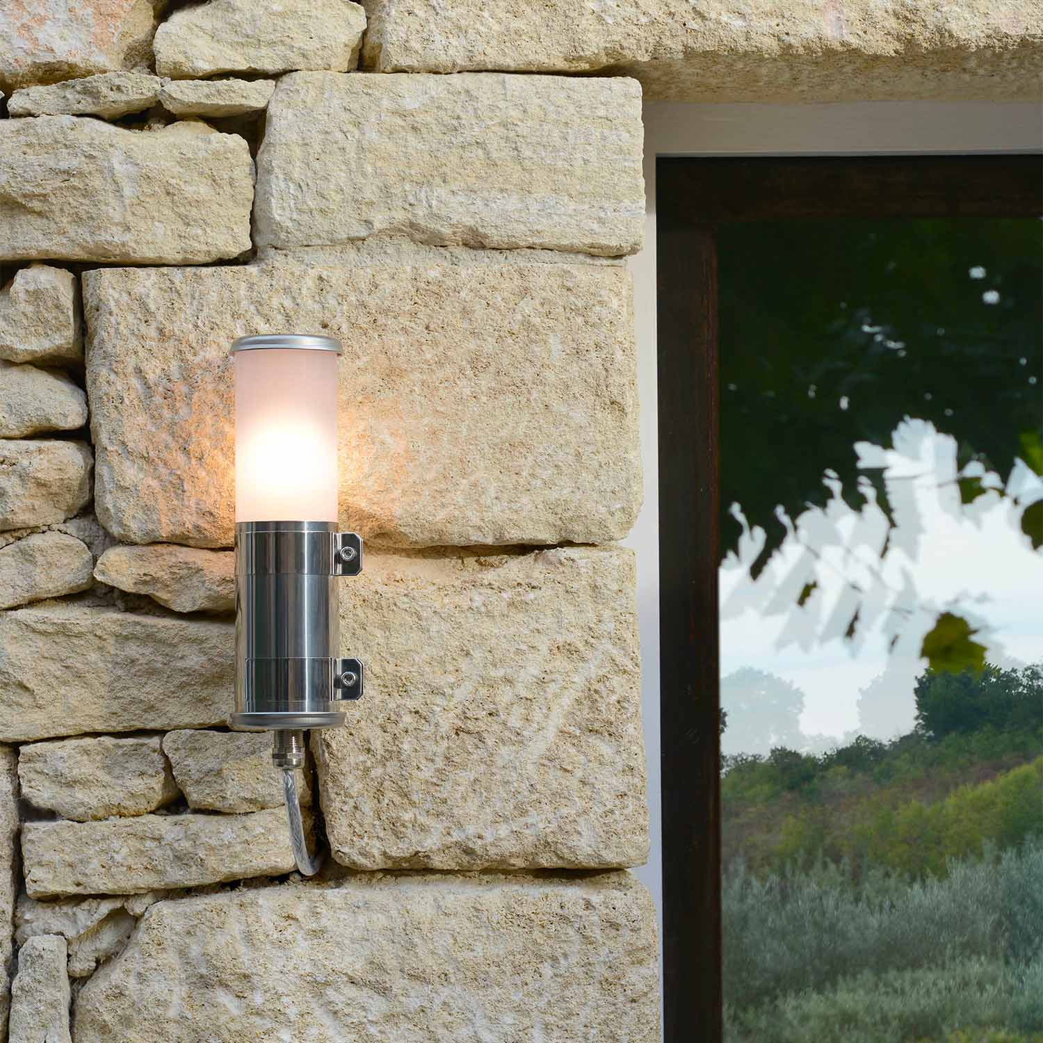 BENDZ - Applique da parete industriale in acciaio impermeabile