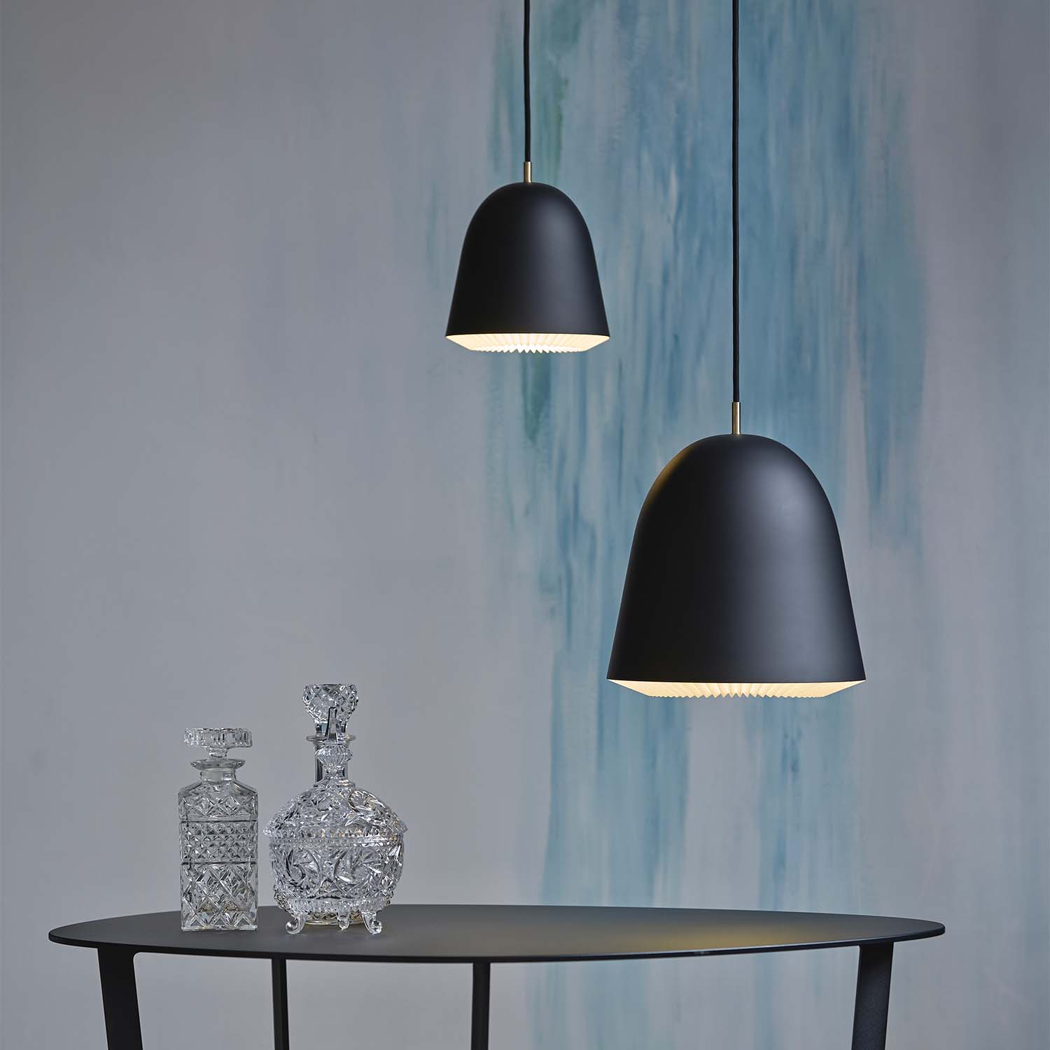 CACHÉ - Suspension noire design pour chambre moderne