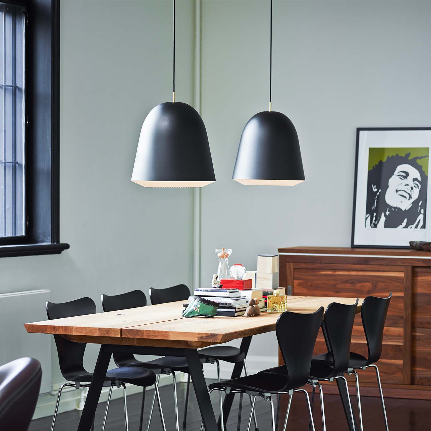 CACHÉ - Suspension noire design pour chambre moderne