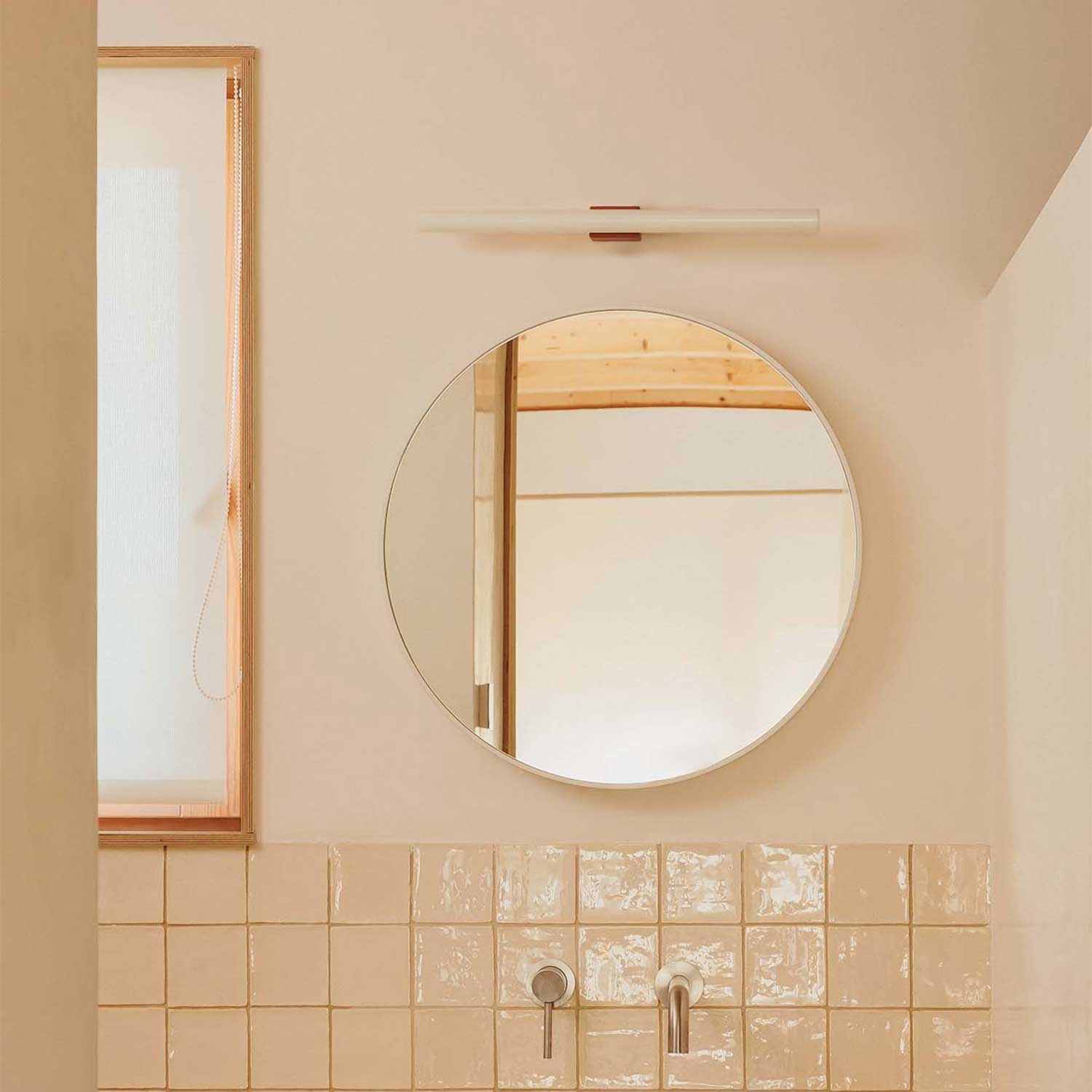 Calma - Modern LED bathroom wall light