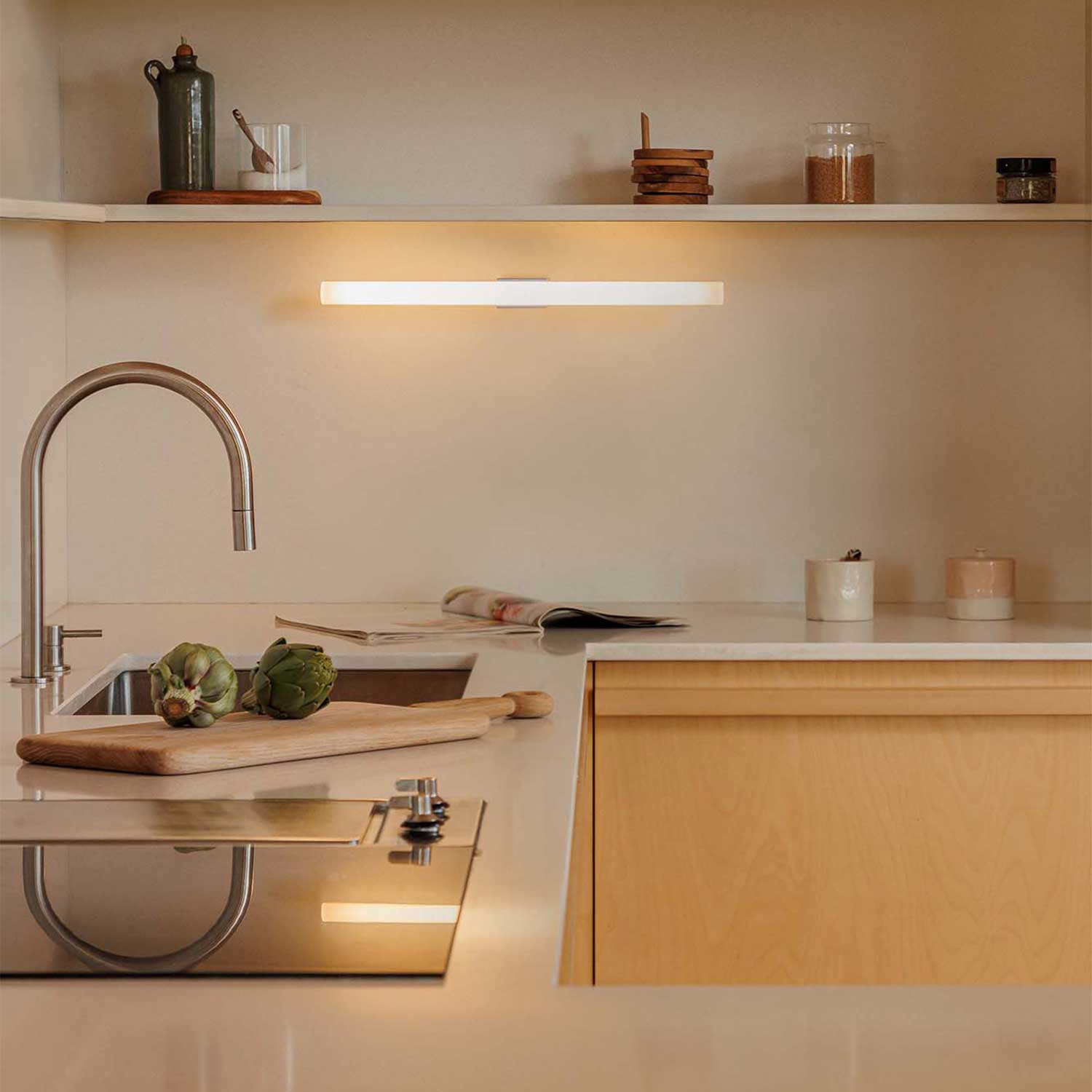 Calma - Modern LED bathroom wall light