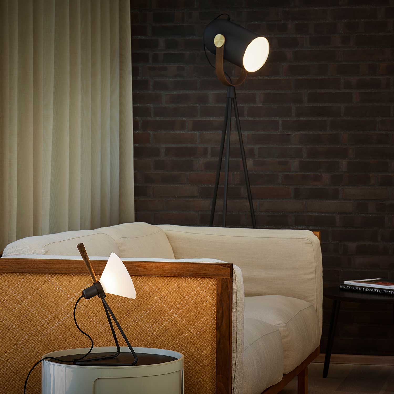 CARRONADE – Vintage-Projektor-Stehlampe, Wohnzimmer oder Schlafzimmer für Erwachsene