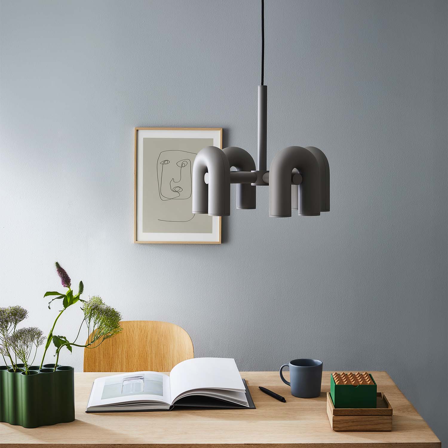 CIRKUS - Suspension en forme de U, design et coloré