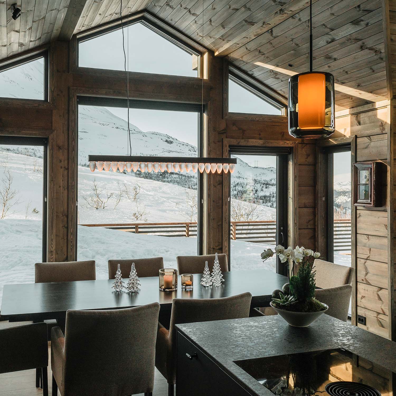 CRYSTAL CONE - Luxurious chandelier in steel and hand-blown glass