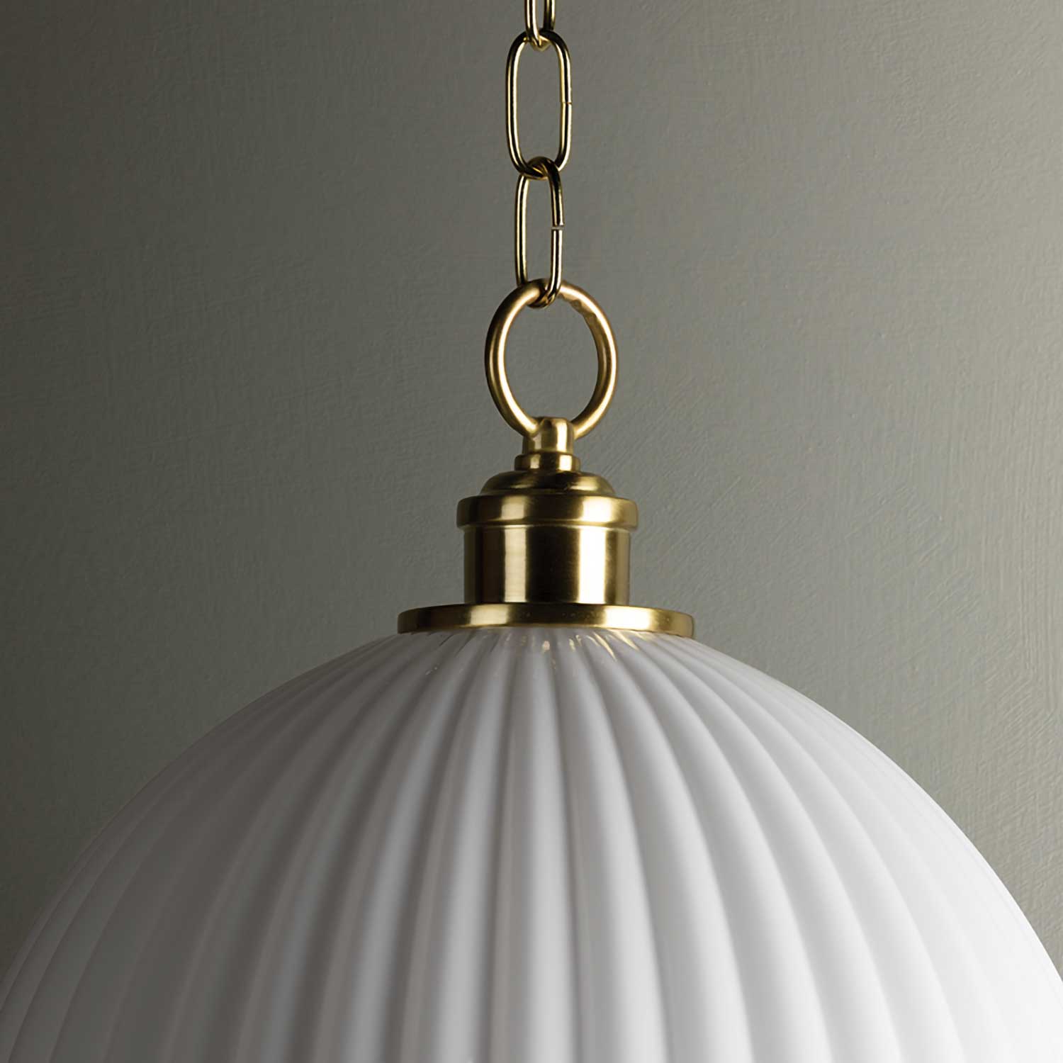 Hillary - Vintage pendant light in fluted and golden glass