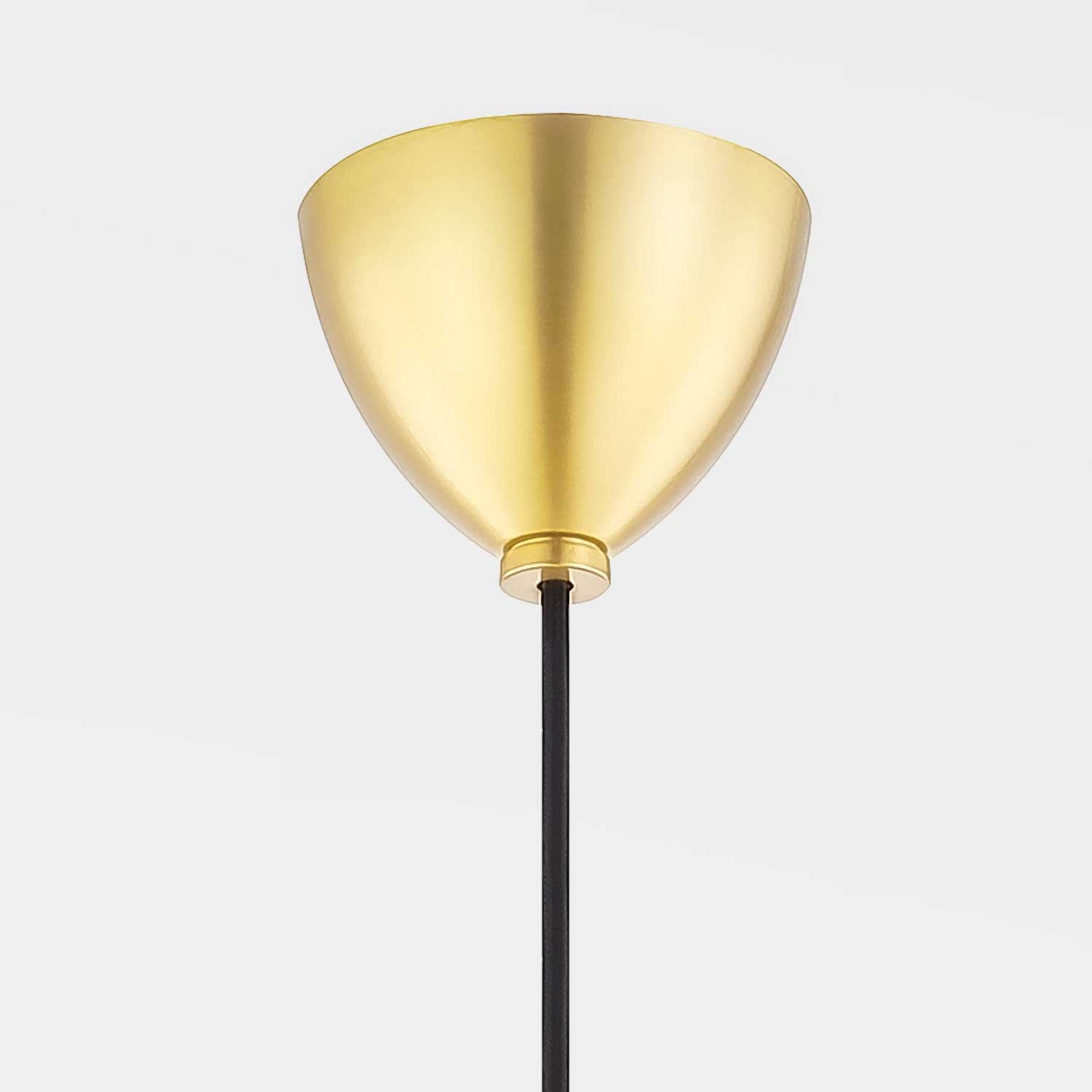 Ариана - современная подвесная золотая стеклянная шаровая лампа