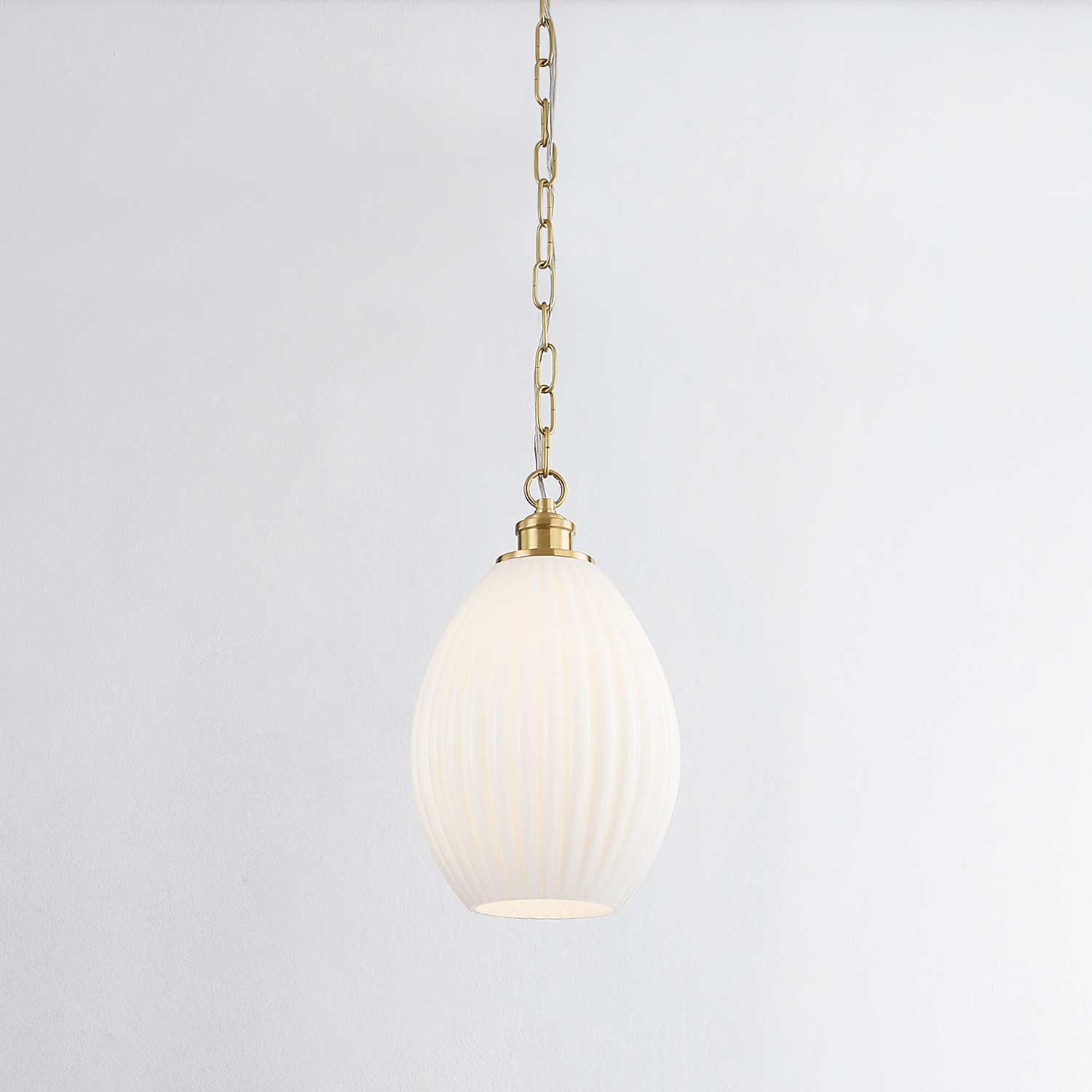 Hillary - Vintage pendant light in fluted and golden glass