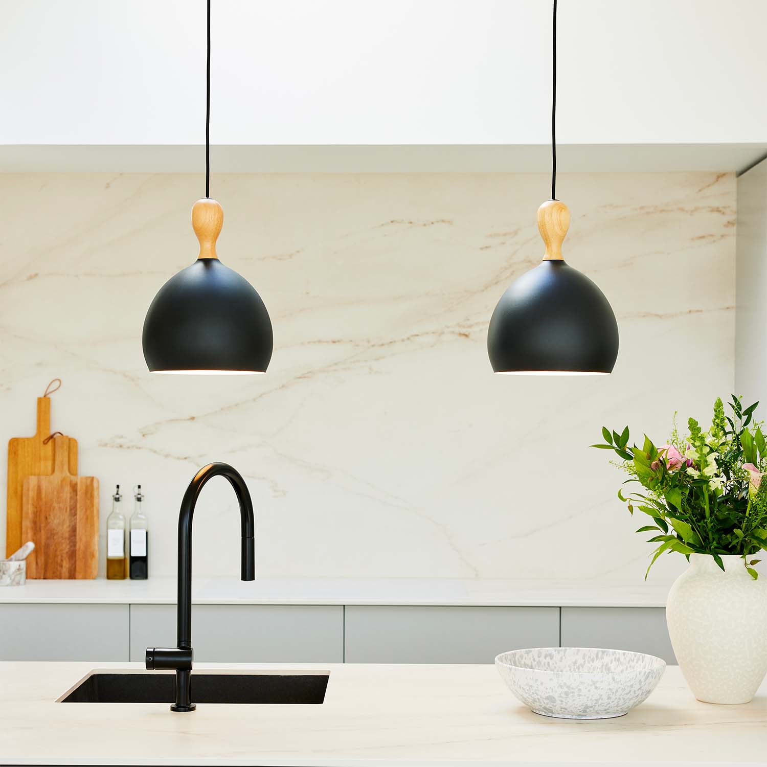 DUEODDE - Scandinavian metal and wood pendant light