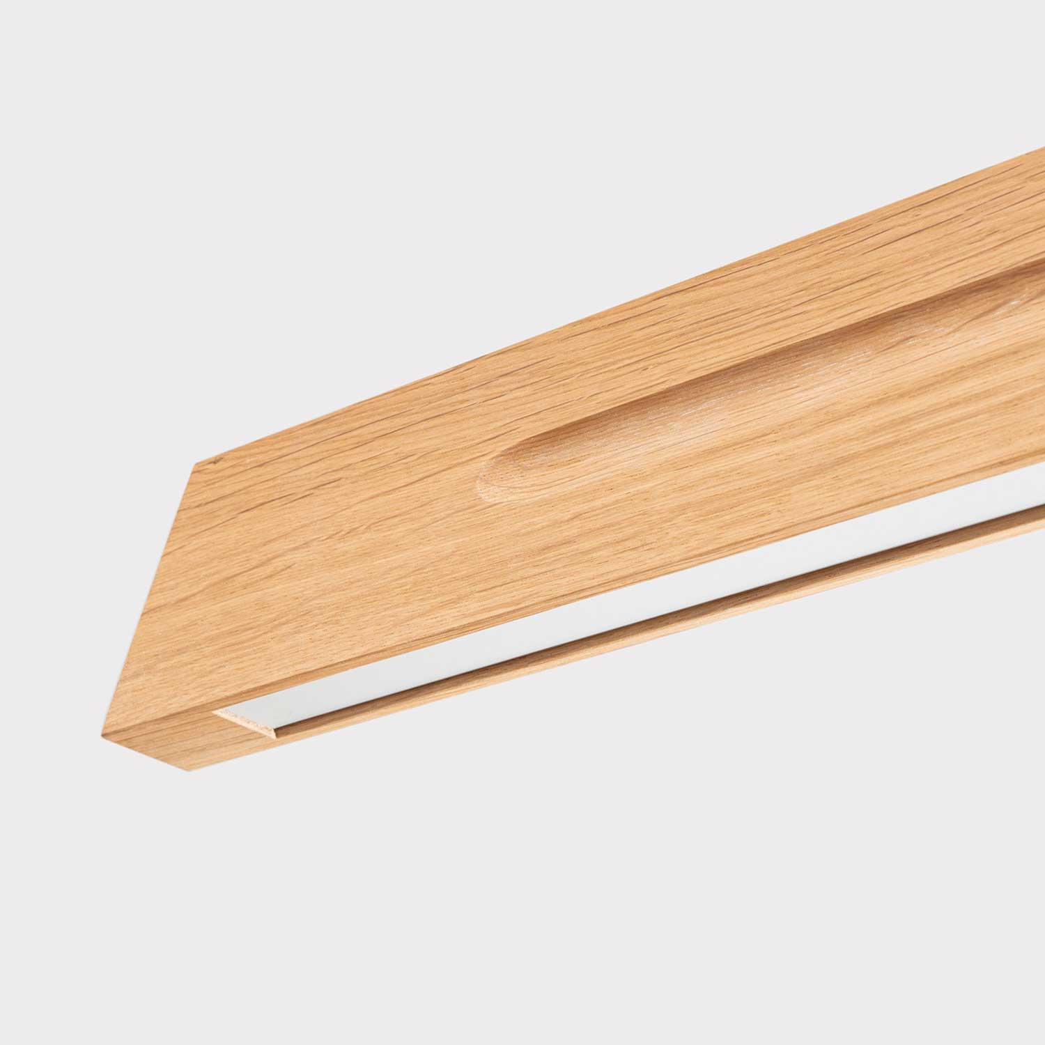 Enir - LED Holz Kronleuchter für skandinavisches Esszimmer